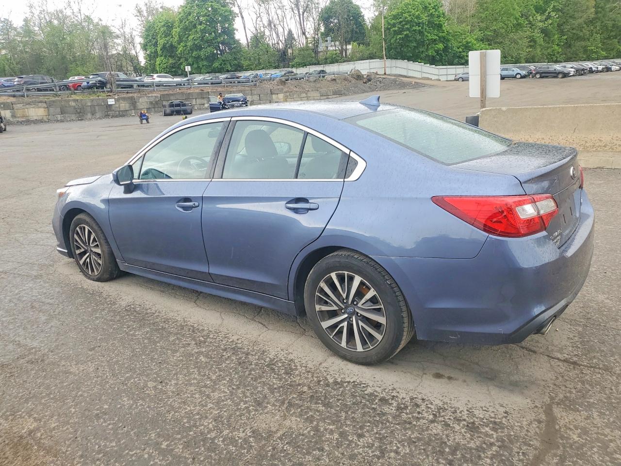 2018 Subaru Legacy Blue vin: 4S3BNAC6XJ3015945