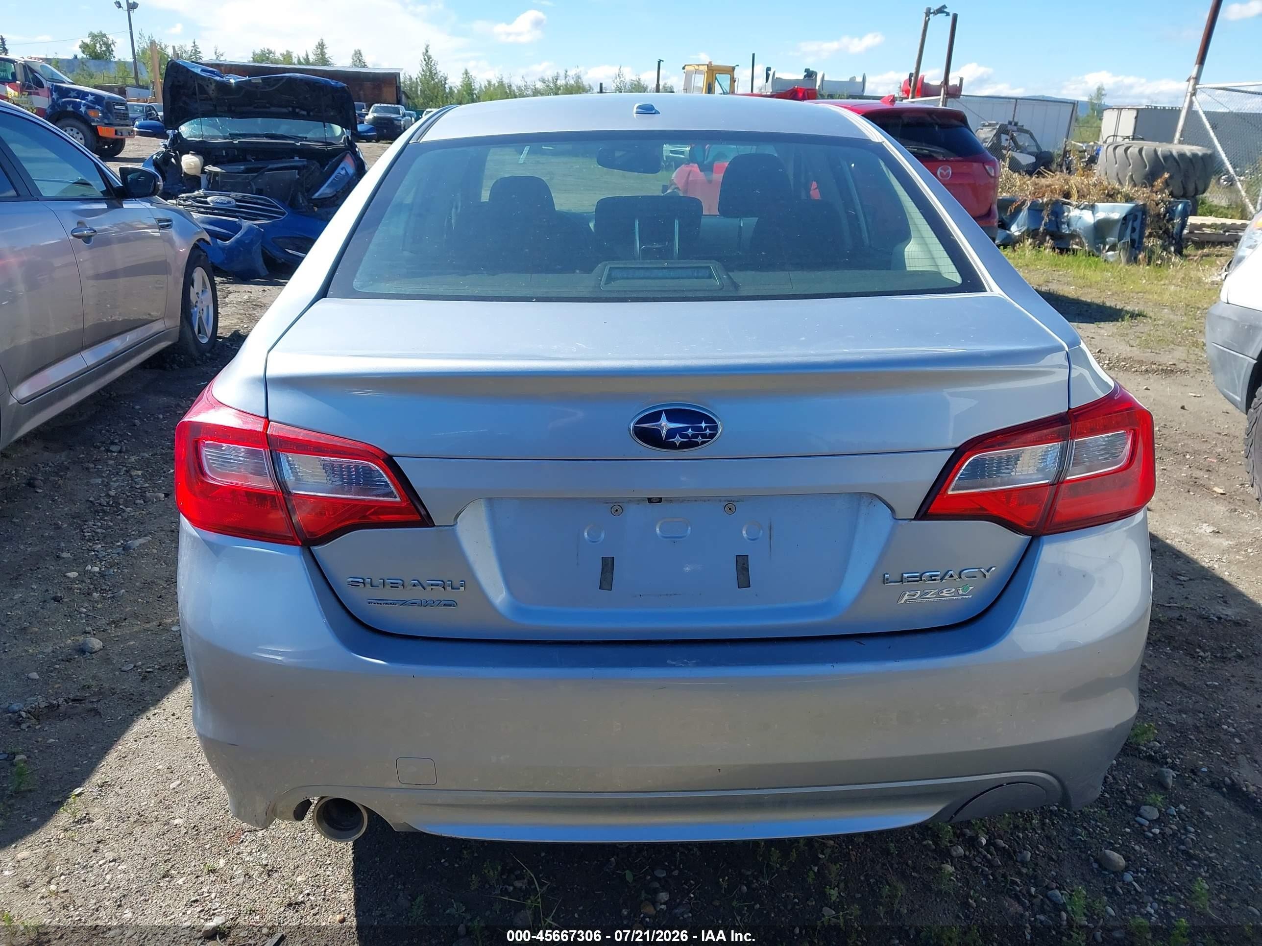 2015 Subaru Legacy 2.5i Premium Silver vin: 4S3BNAD60F3029181
