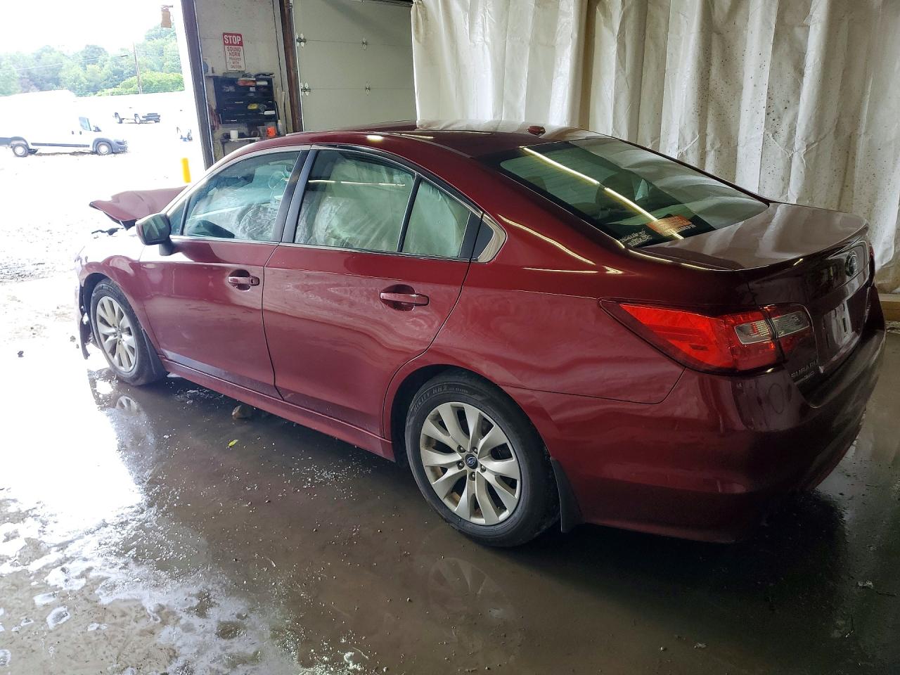 2015 Subaru Legacy 2.5i Premium Red vin: 4S3BNAD60F3032808