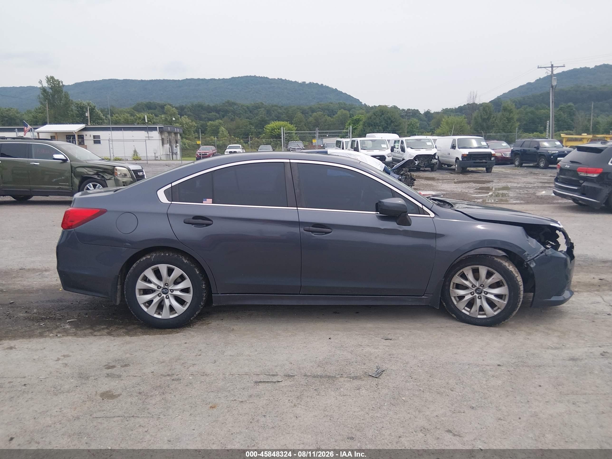 2015 Subaru Legacy 2.5i Premium Серый vin: 4S3BNAD62F3057239