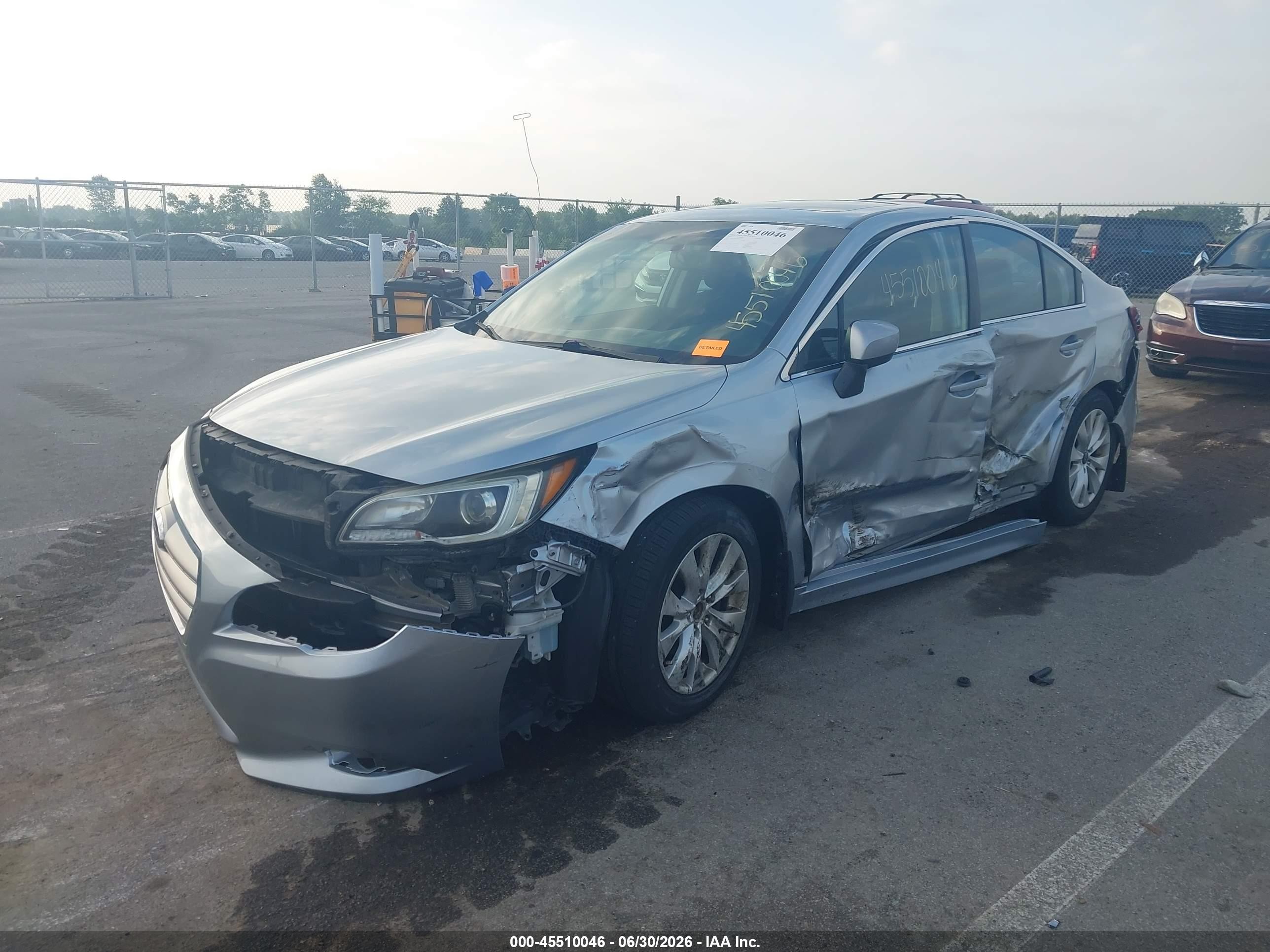 2015 Subaru Legacy 2.5i Premium Silver vin: 4S3BNAD63F3031183