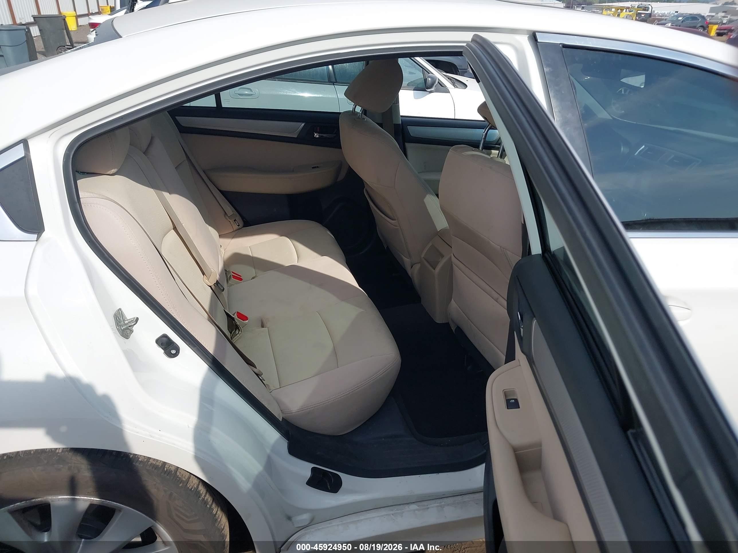 2015 Subaru Legacy 2.5i Premium White vin: 4S3BNAD64F3008818