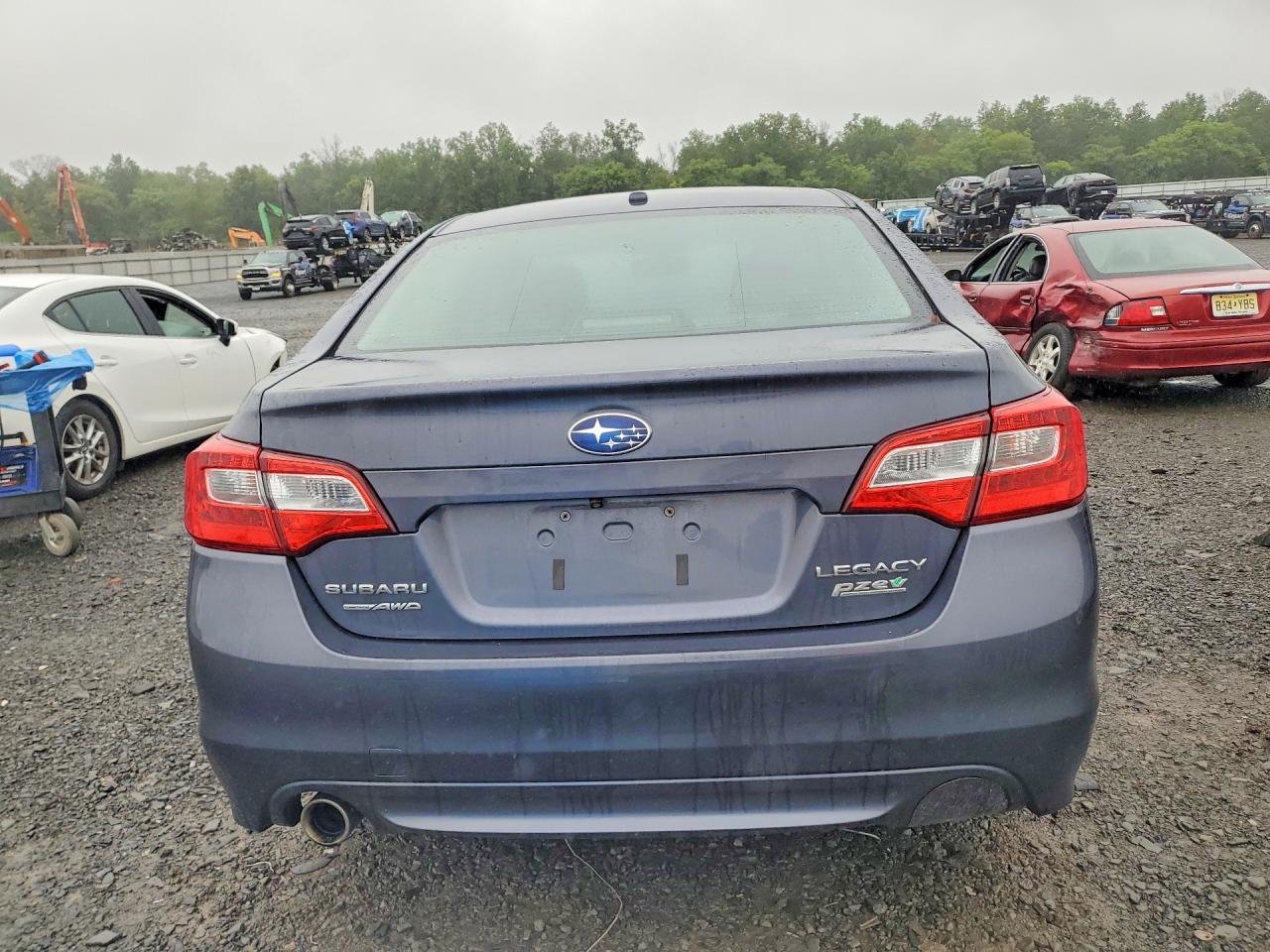 2015 Subaru Legacy 2.5i Premium Gray vin: 4S3BNAD66F3076067