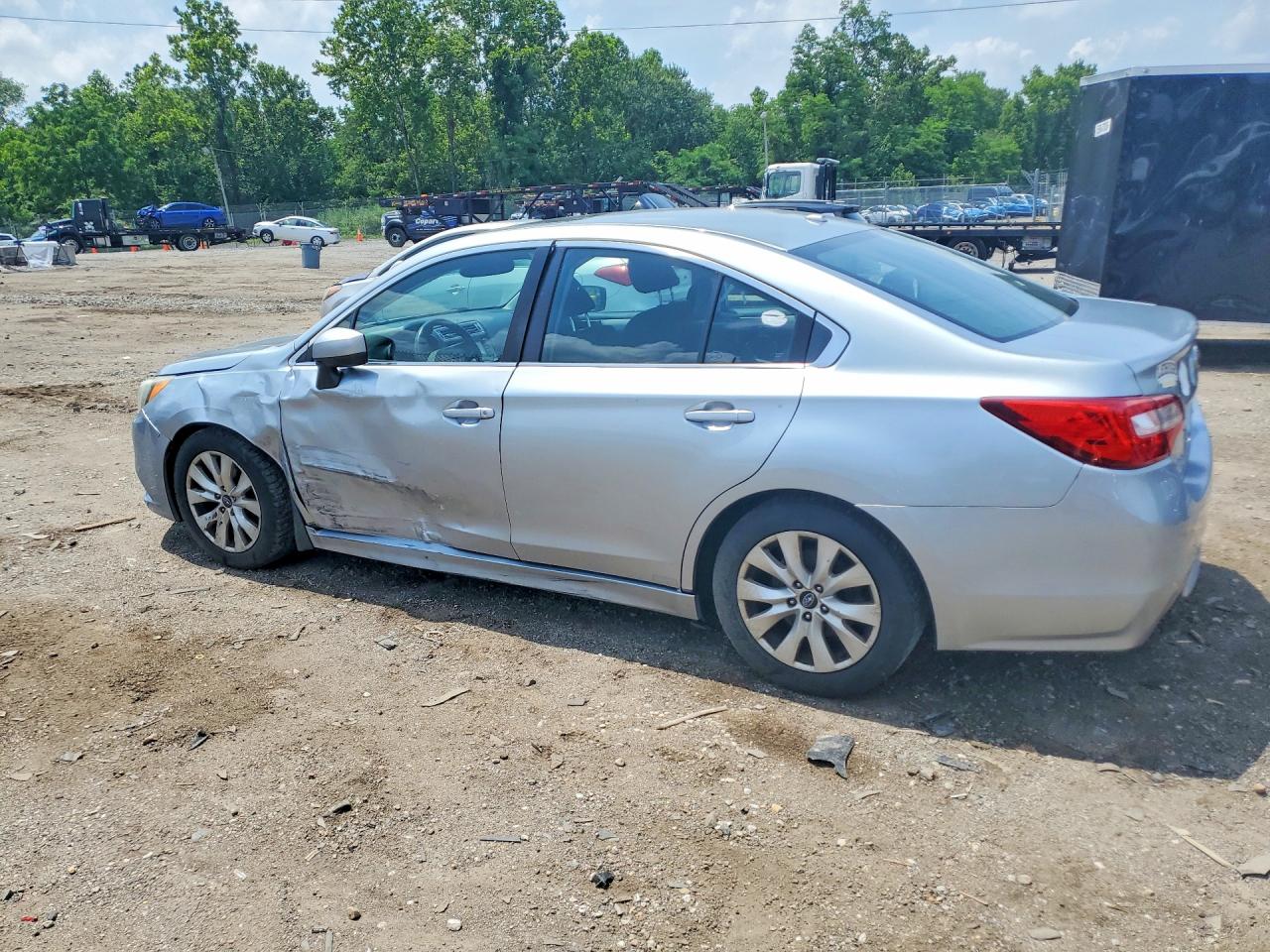 2015 Subaru Legacy 2.5i Premium Silver vin: 4S3BNAD68F3068441