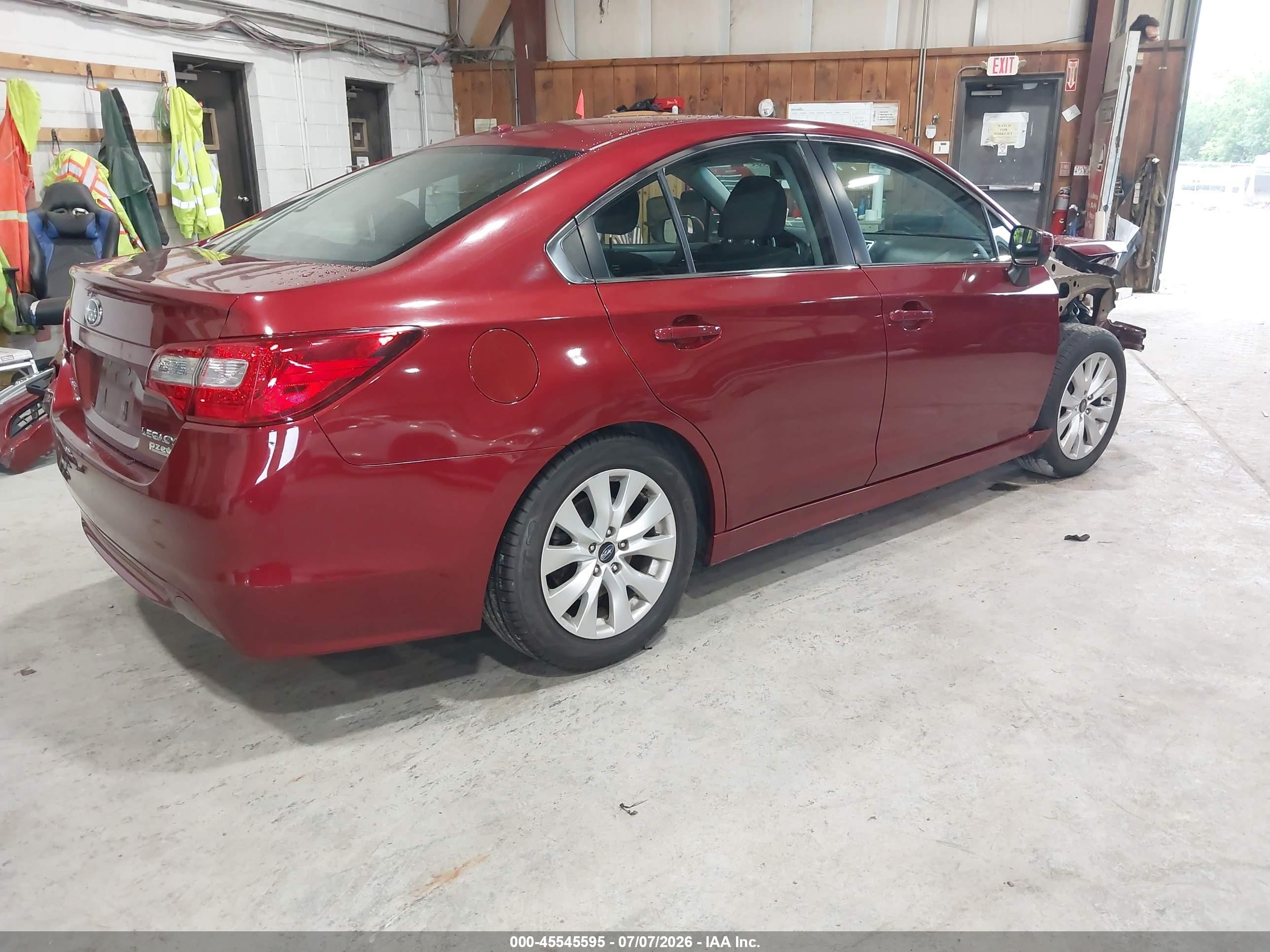 2015 Subaru Legacy 2.5i Premium Red vin: 4S3BNAE64F3040313