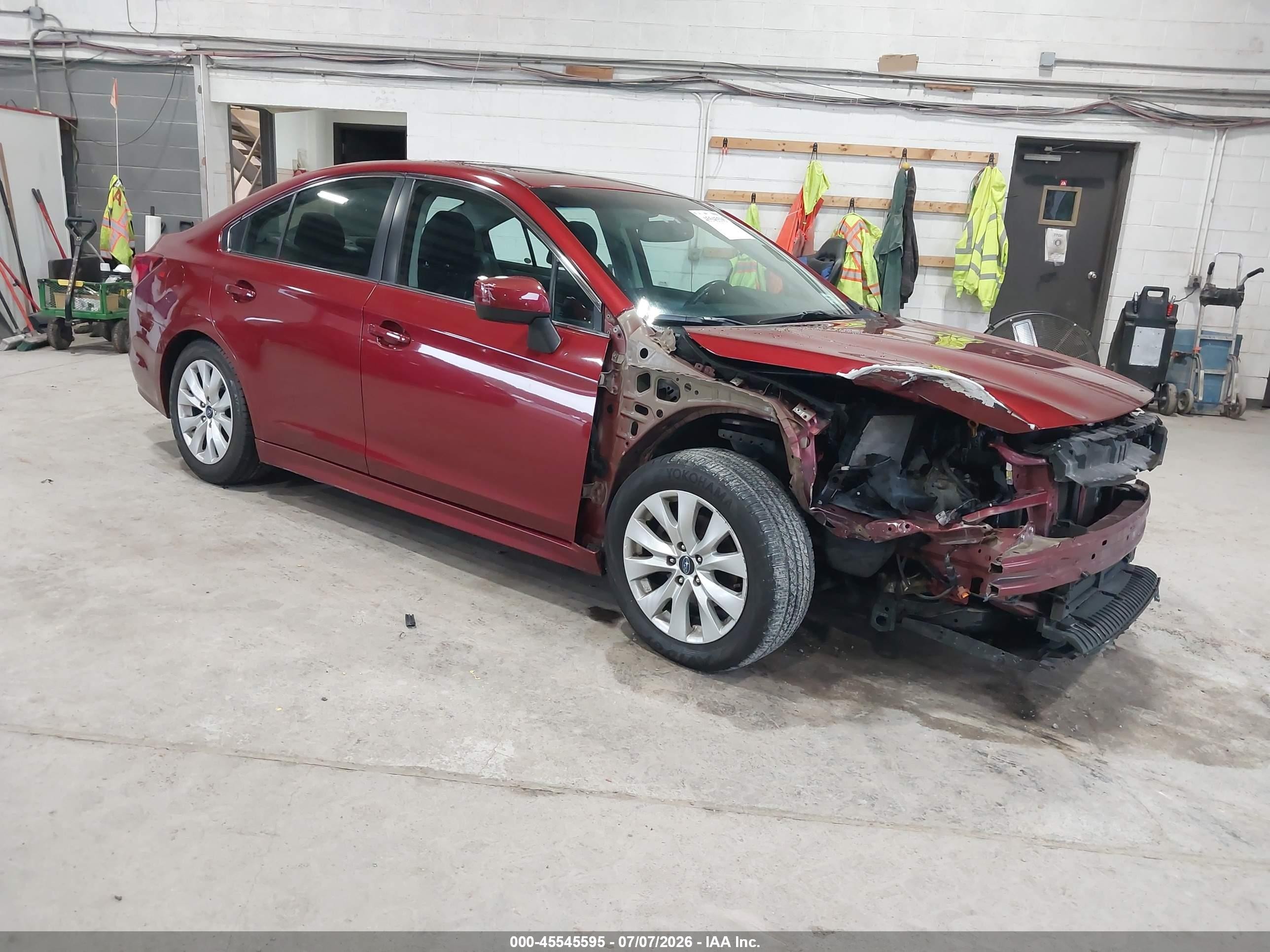 2015 Subaru Legacy 2.5i Premium Red vin: 4S3BNAE64F3040313