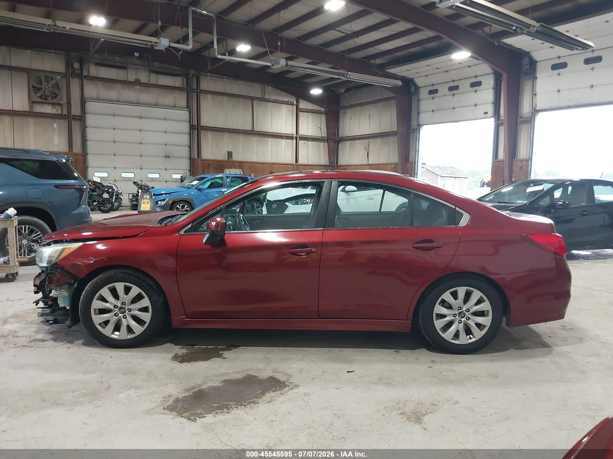 2015 Subaru Legacy 2.5i Premium Red vin: 4S3BNAE64F3040313