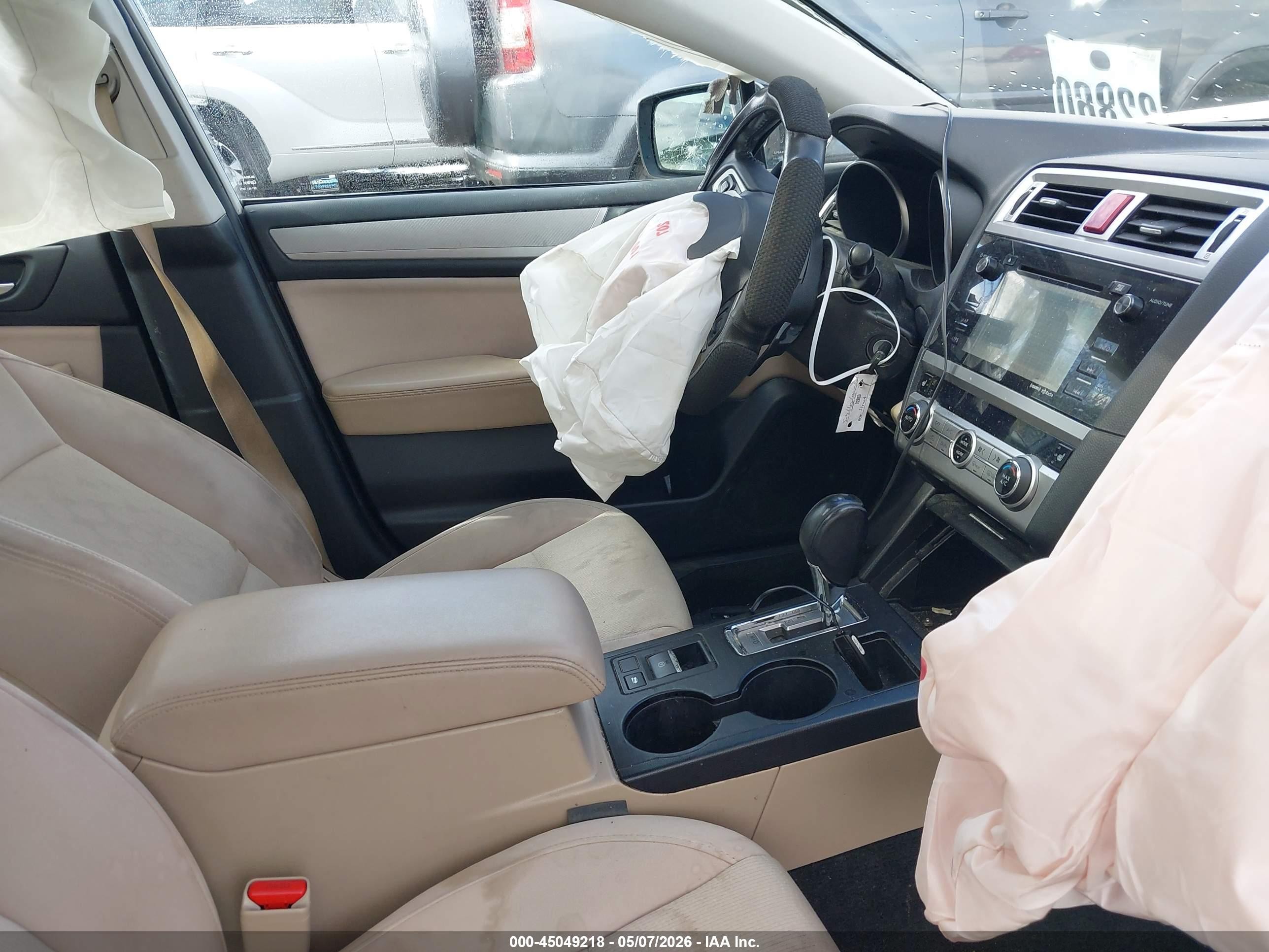 2015 Subaru Legacy 2.5i Premium White vin: 4S3BNAE65F3019678