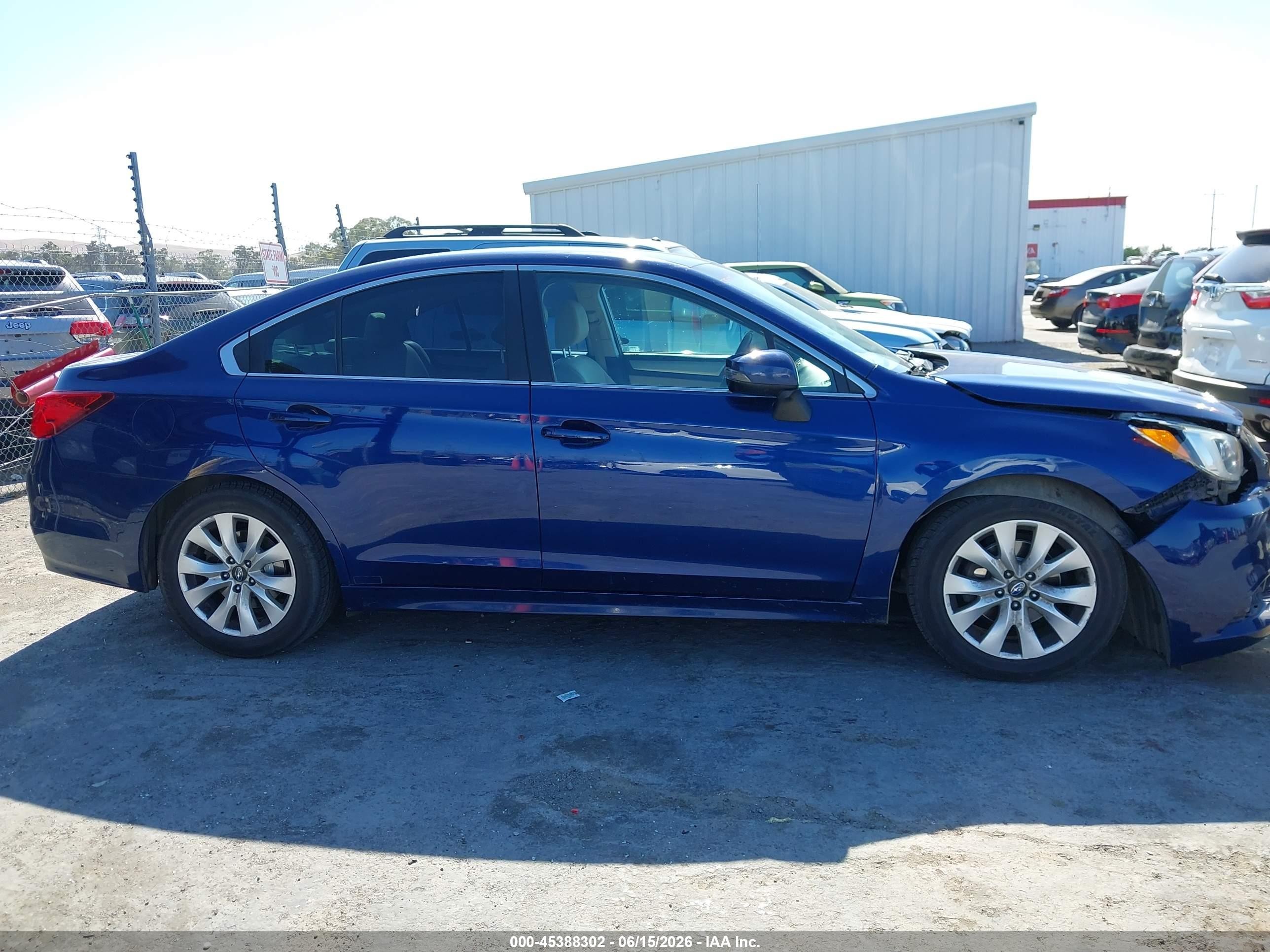 2015 Subaru Legacy 2.5i Premium Blue vin: 4S3BNAF60F3069452