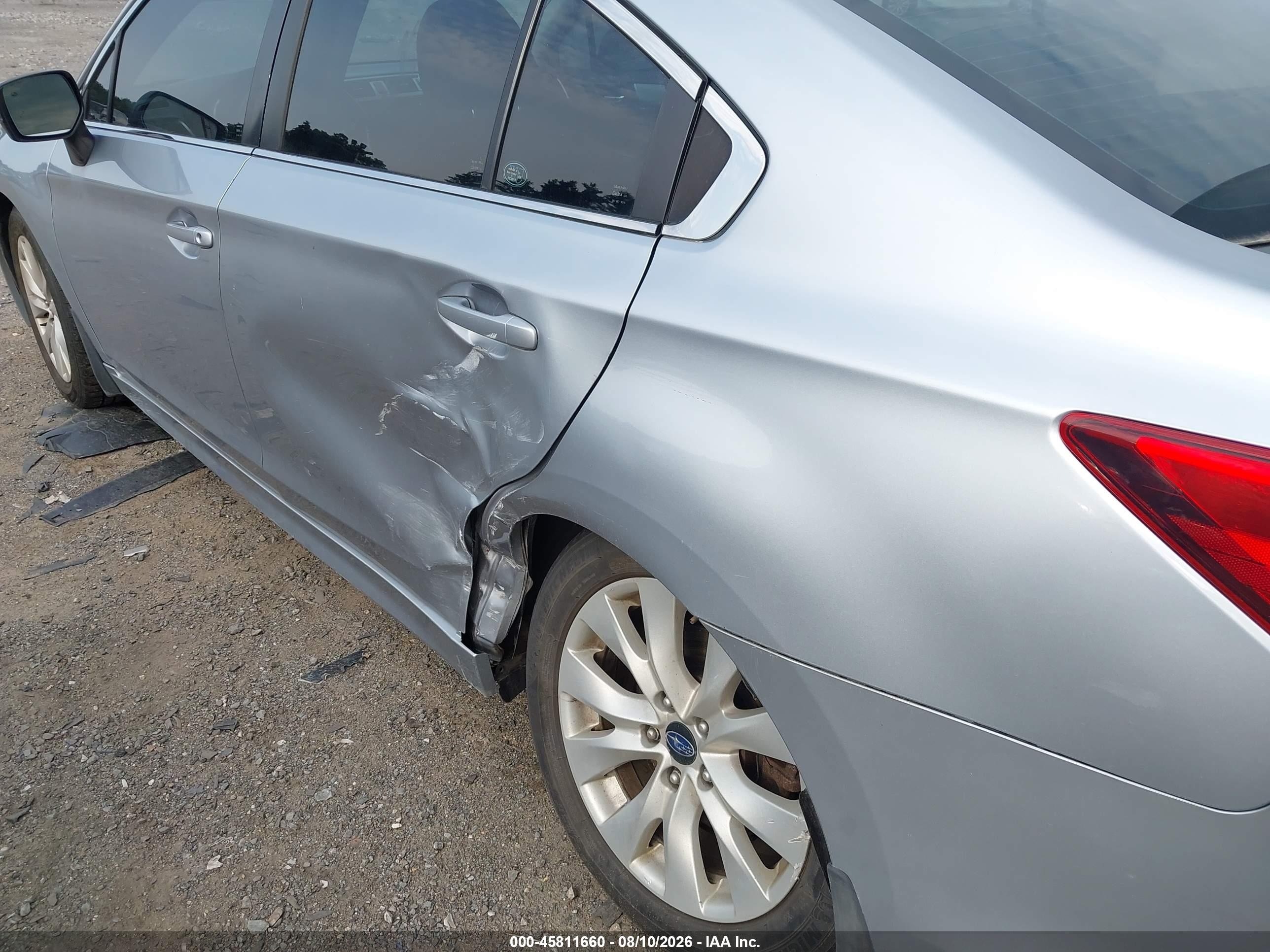 2015 Subaru Legacy 2.5i Premium Silver vin: 4S3BNAF61F3046178