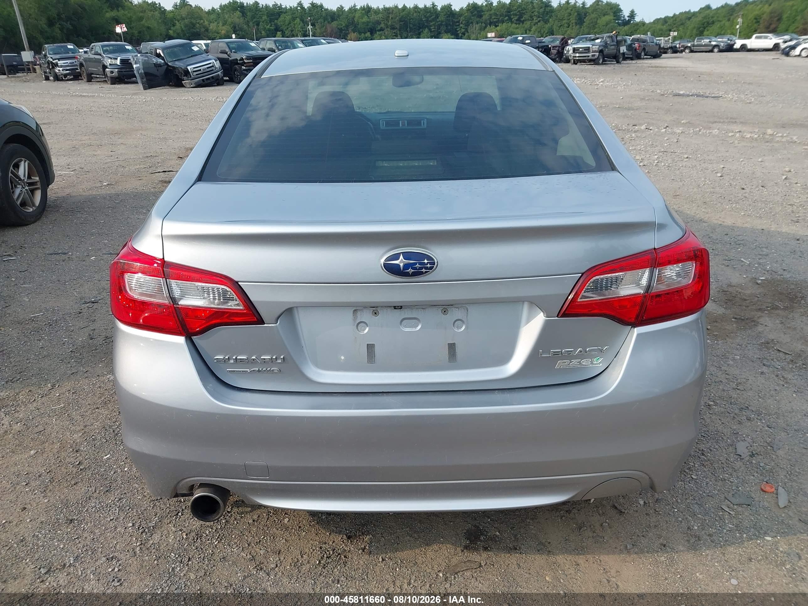 2015 Subaru Legacy 2.5i Premium Silver vin: 4S3BNAF61F3046178