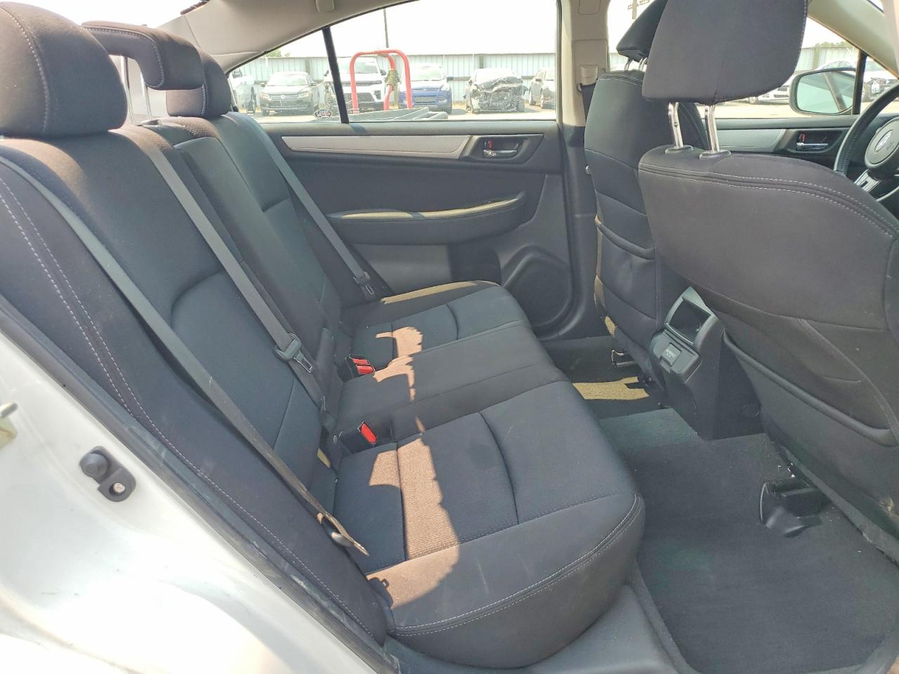2018 Subaru Legacy 2.5i Premium White vin: 4S3BNAF61J3022410
