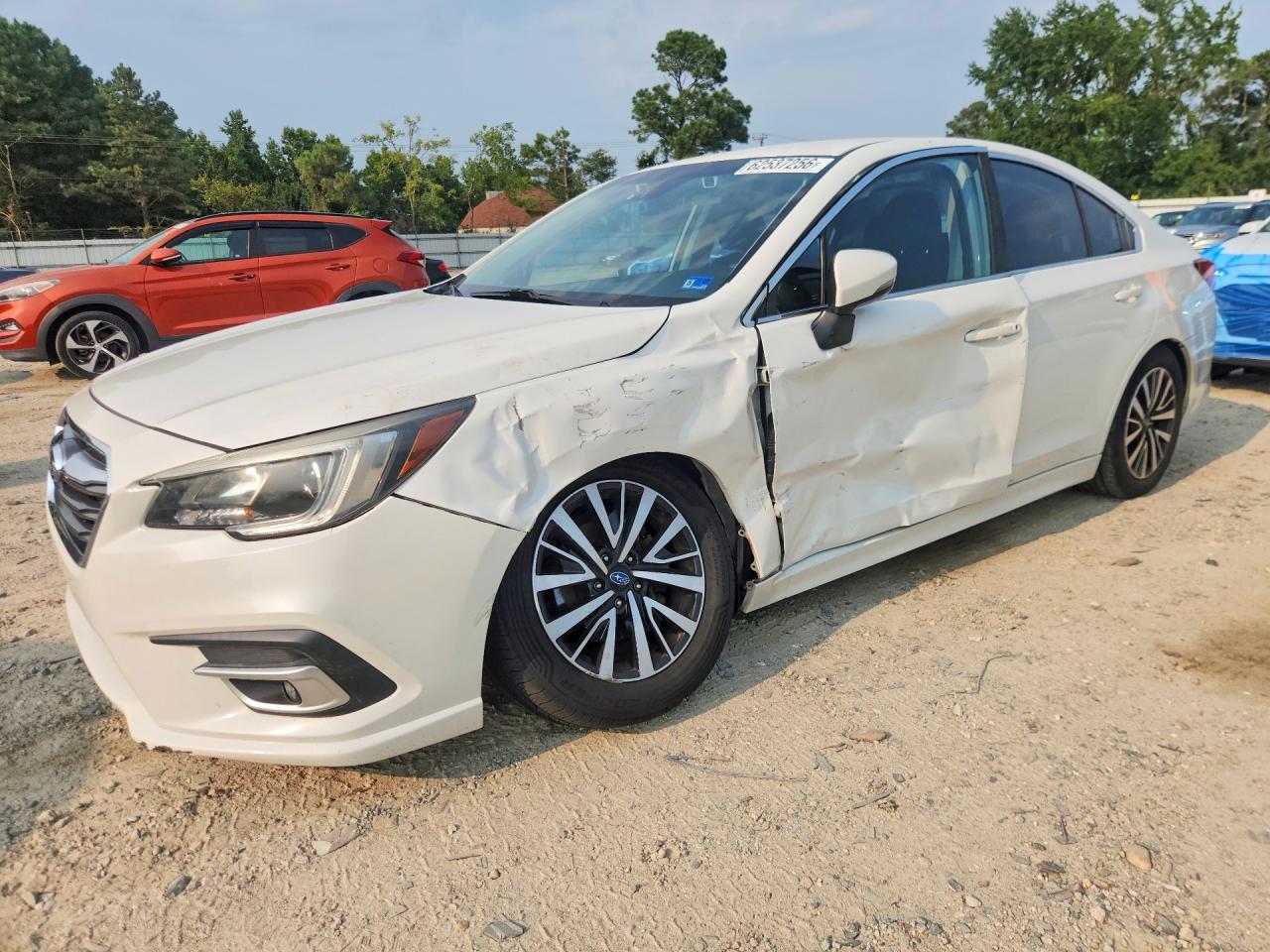 2019 Subaru Legacy 2.5i Premium White vin: 4S3BNAF62K3039914