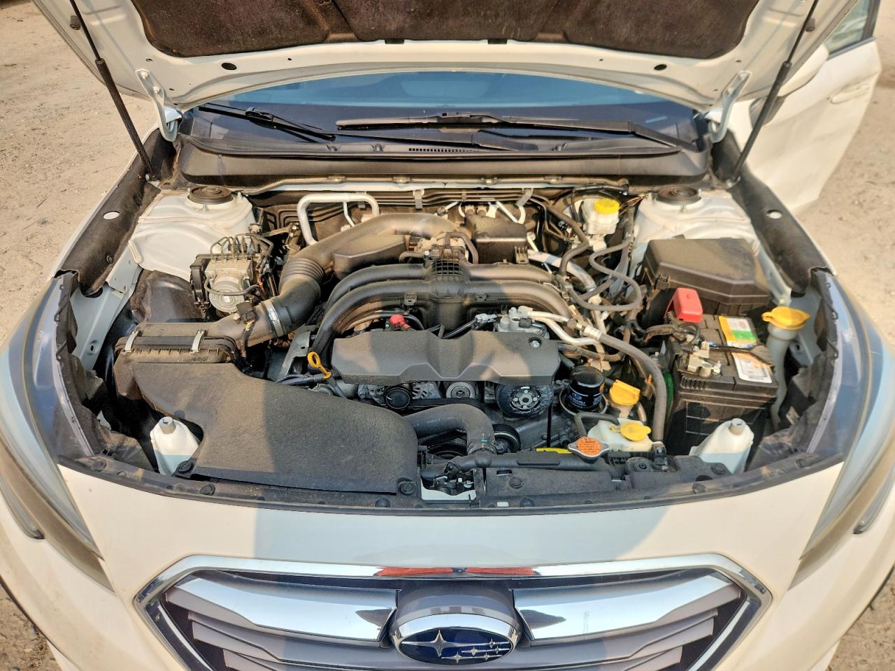 2019 Subaru Legacy 2.5i Premium Белый vin: 4S3BNAF62K3039914