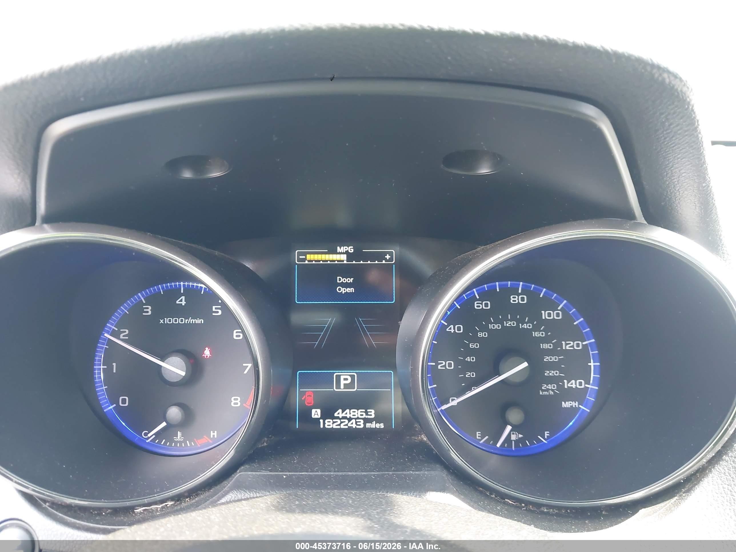 2016 Subaru Legacy 2.5i Premium Серебряный vin: 4S3BNAF64G3032602