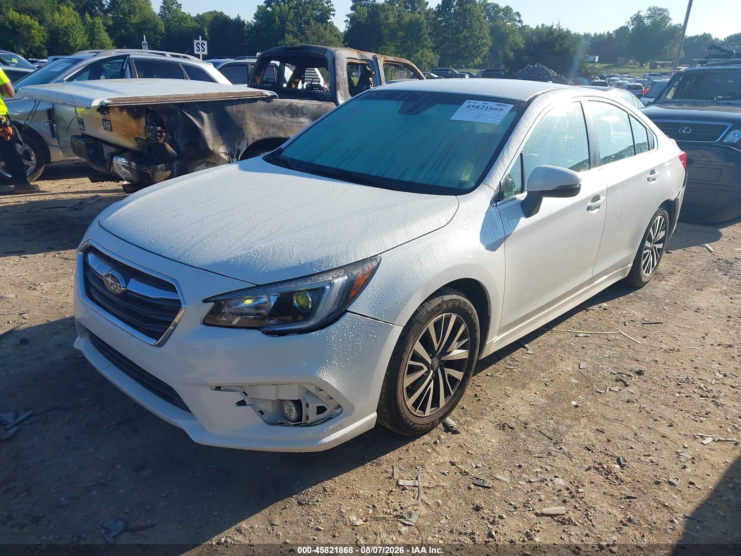 2018 Subaru Legacy 2.5i Premium White vin: 4S3BNAF64J3004838