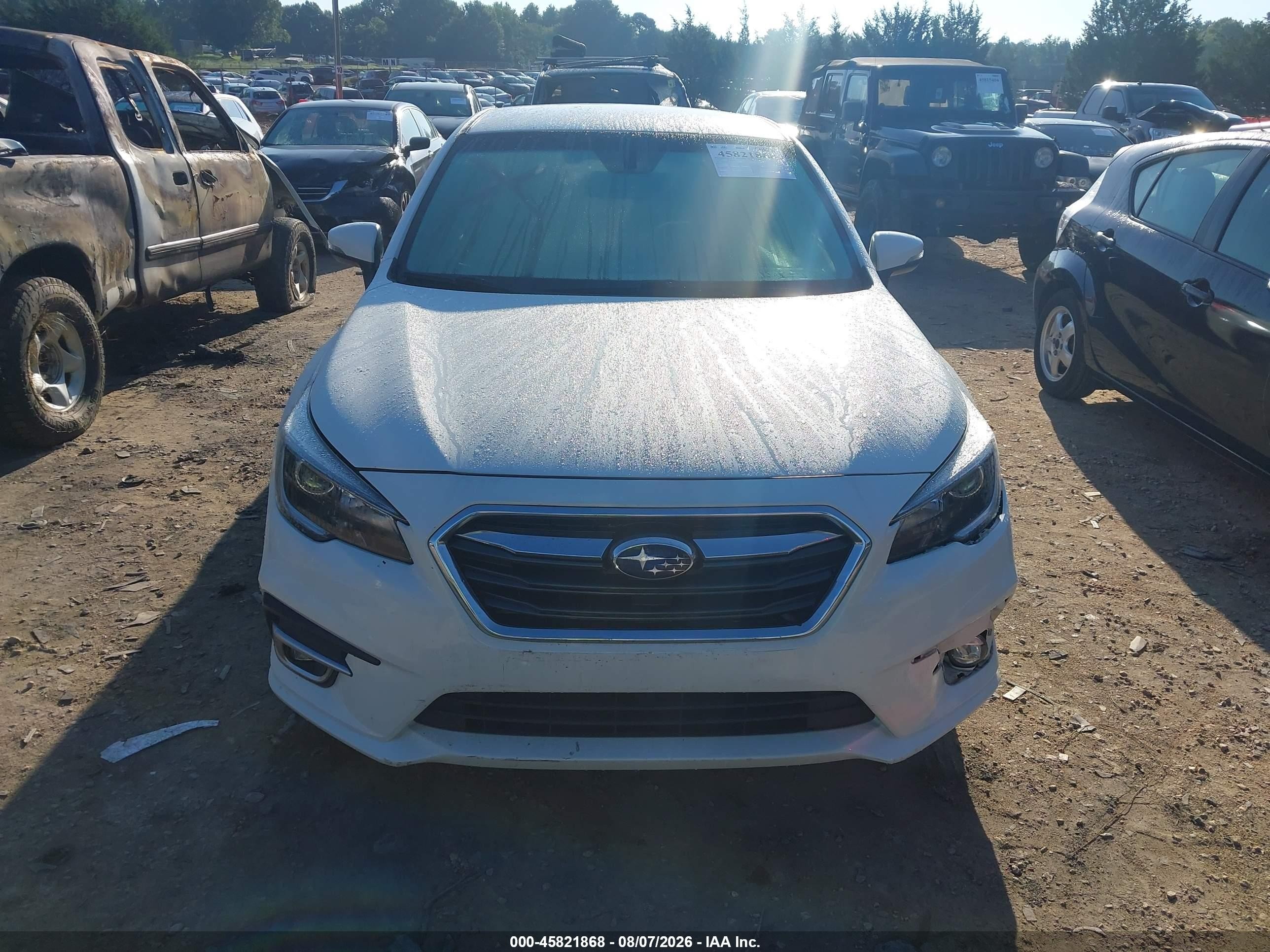 2018 Subaru Legacy 2.5i Premium White vin: 4S3BNAF64J3004838