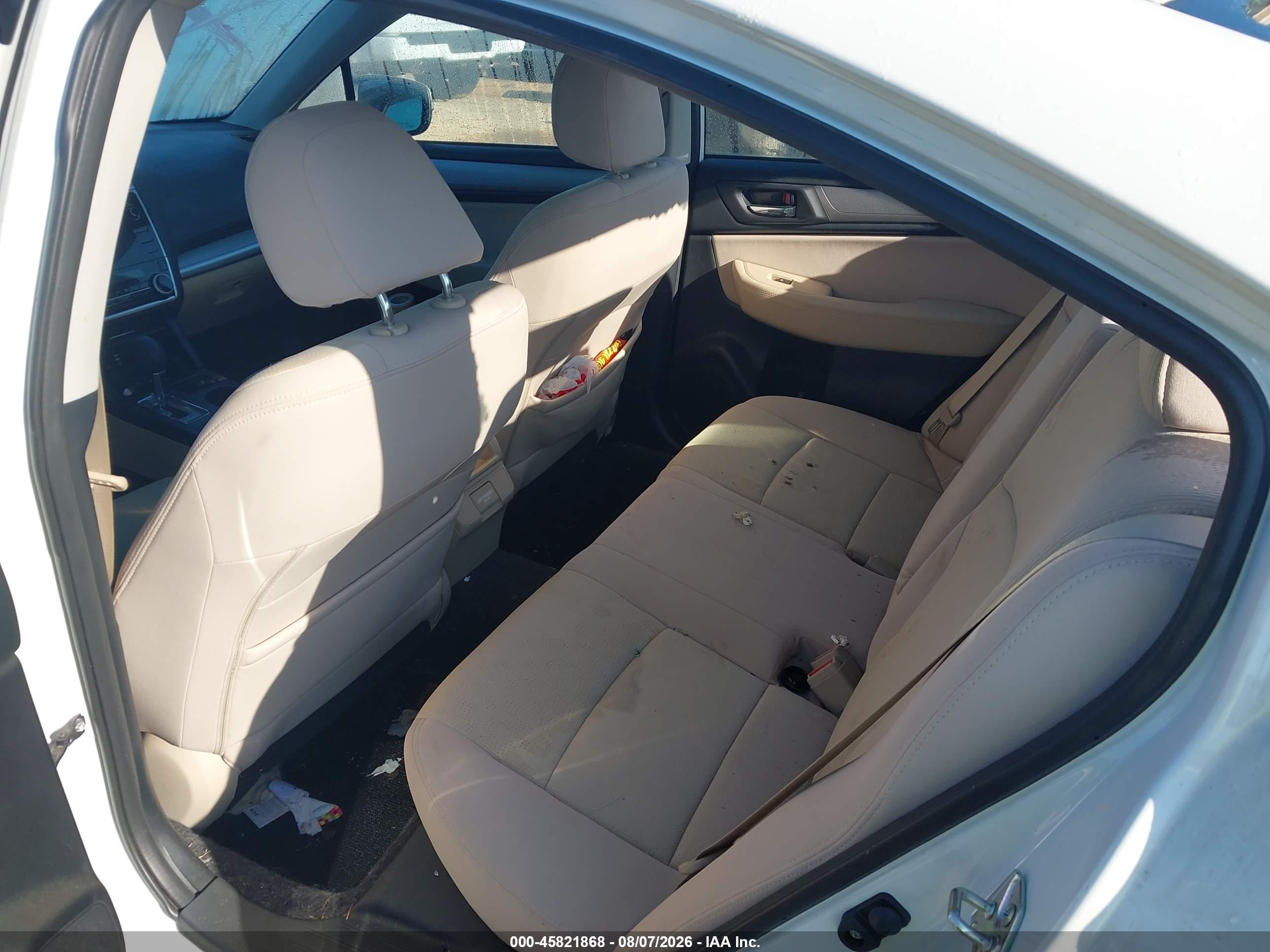 2018 Subaru Legacy 2.5i Premium White vin: 4S3BNAF64J3004838