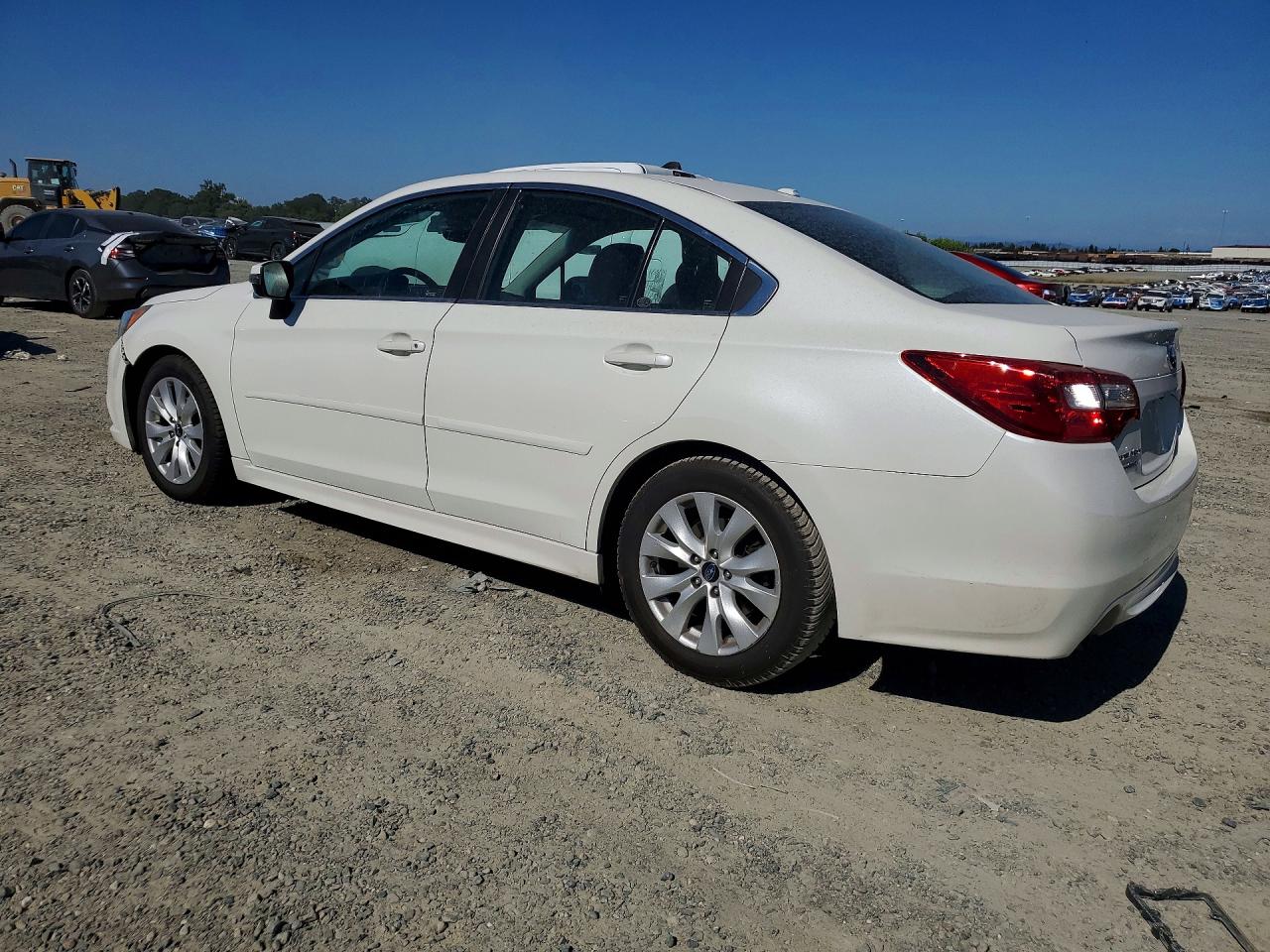 2015 Subaru Legacy 2.5i Premium Cream vin: 4S3BNAF66F3046354