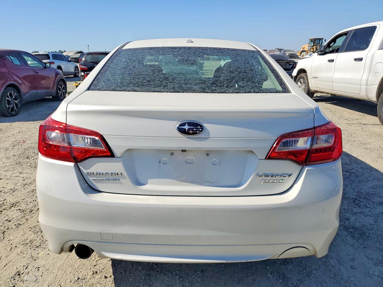 2015 Subaru Legacy 2.5i Premium Cream vin: 4S3BNAF66F3046354