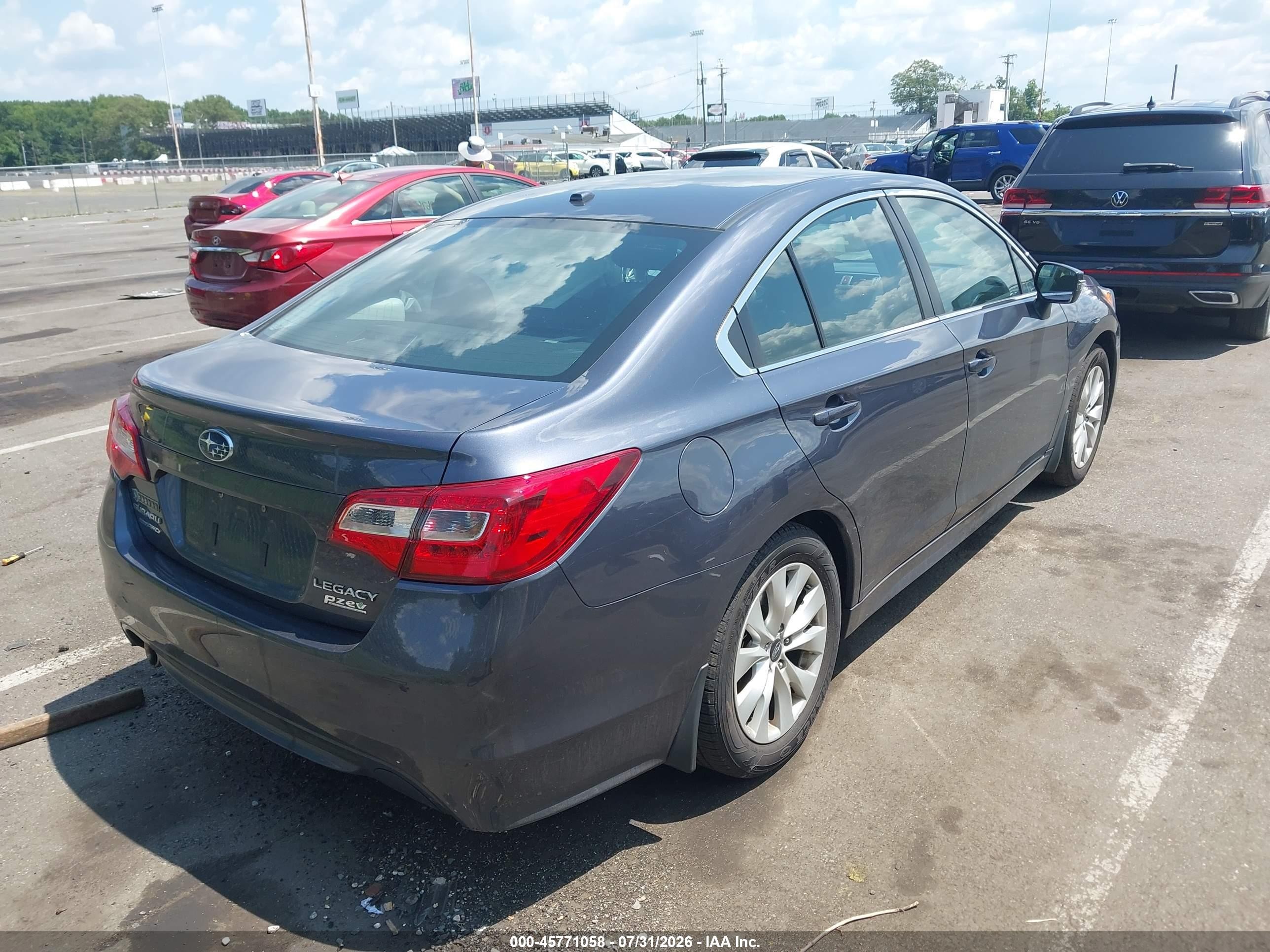2015 Subaru Legacy 2.5i Premium Gray vin: 4S3BNAF66F3054616