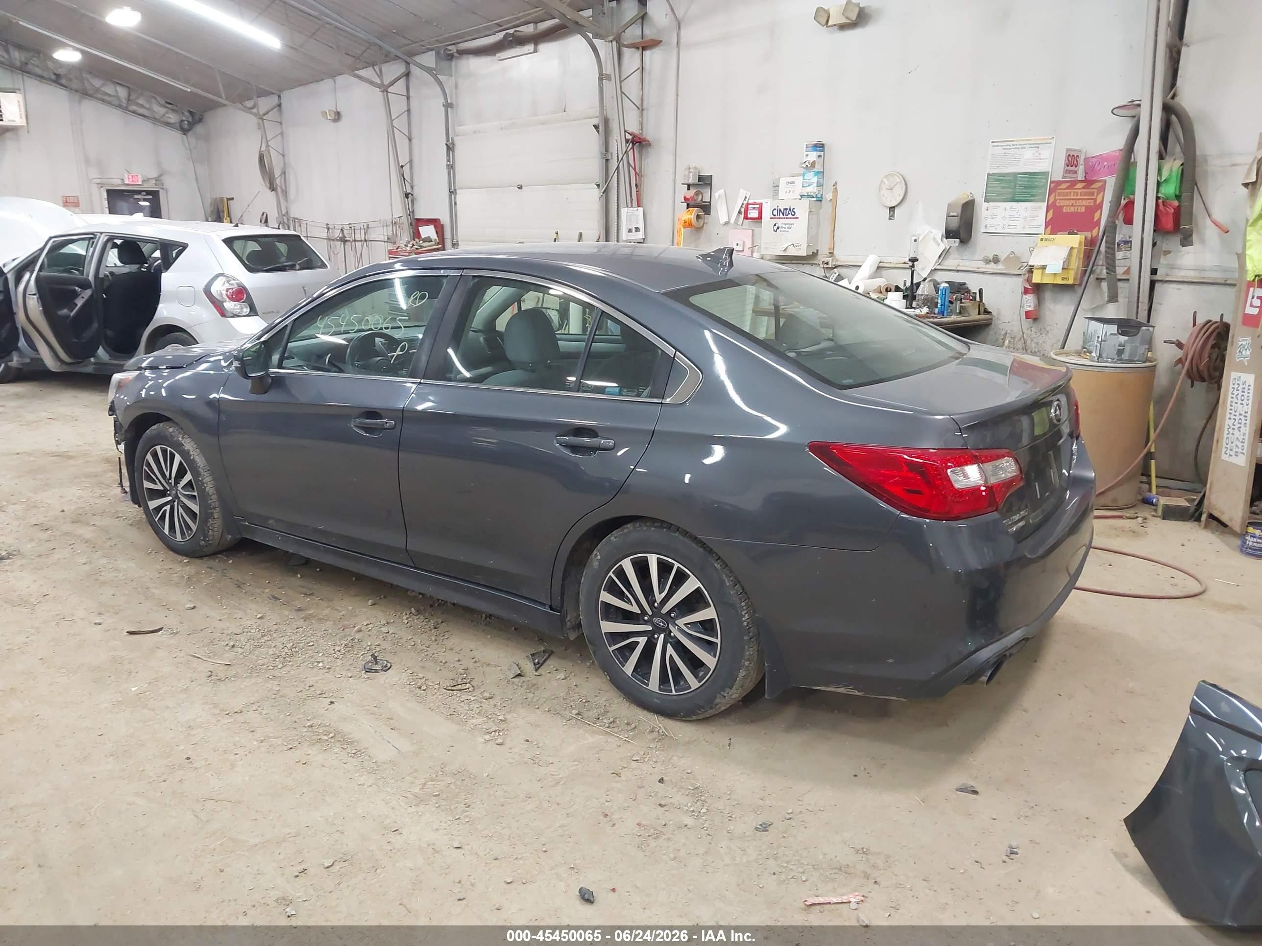 2018 Subaru Legacy 2.5i Premium Gray vin: 4S3BNAF67J3046209