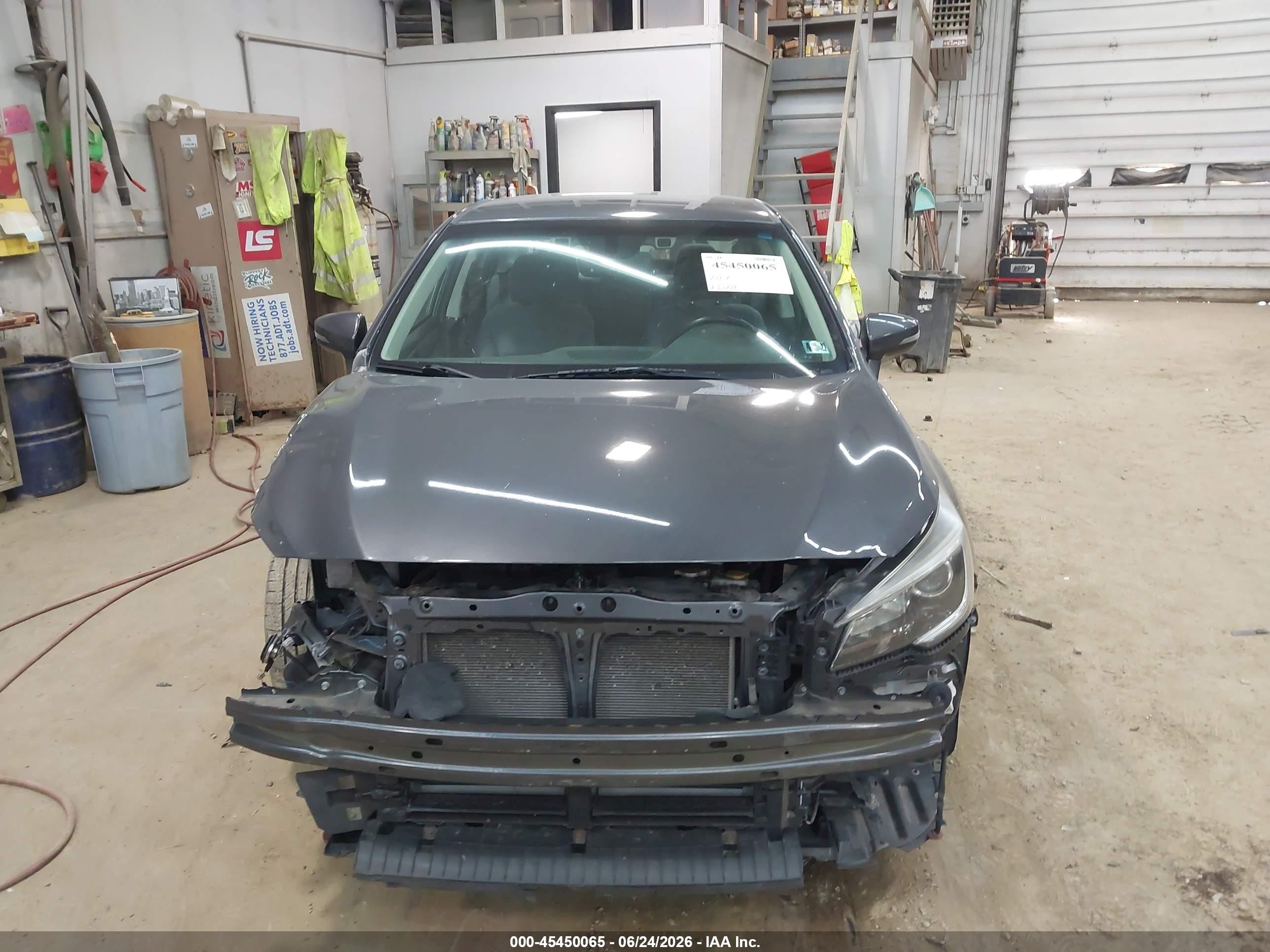 2018 Subaru Legacy 2.5i Premium Gray vin: 4S3BNAF67J3046209