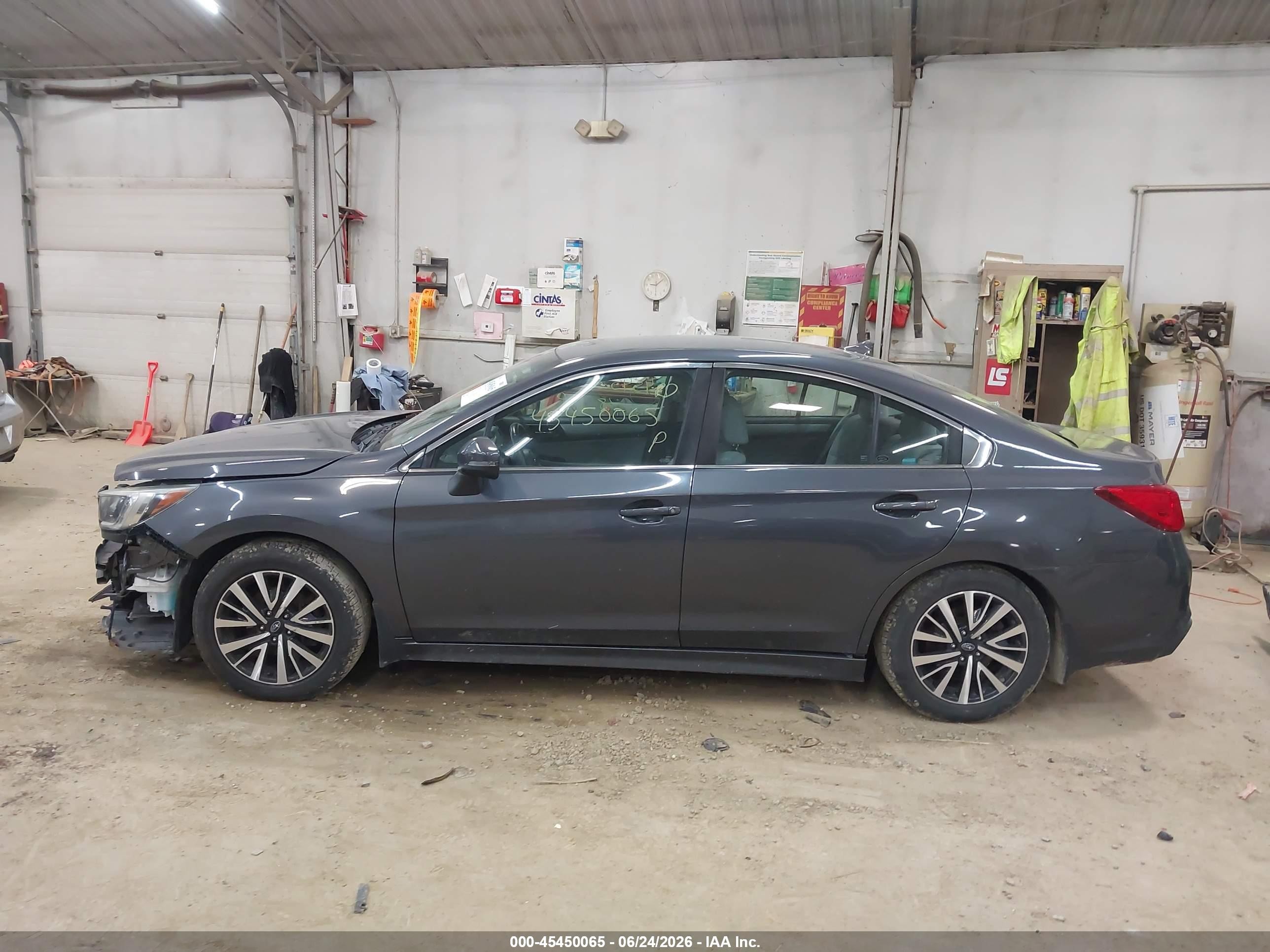 2018 Subaru Legacy 2.5i Premium Gray vin: 4S3BNAF67J3046209