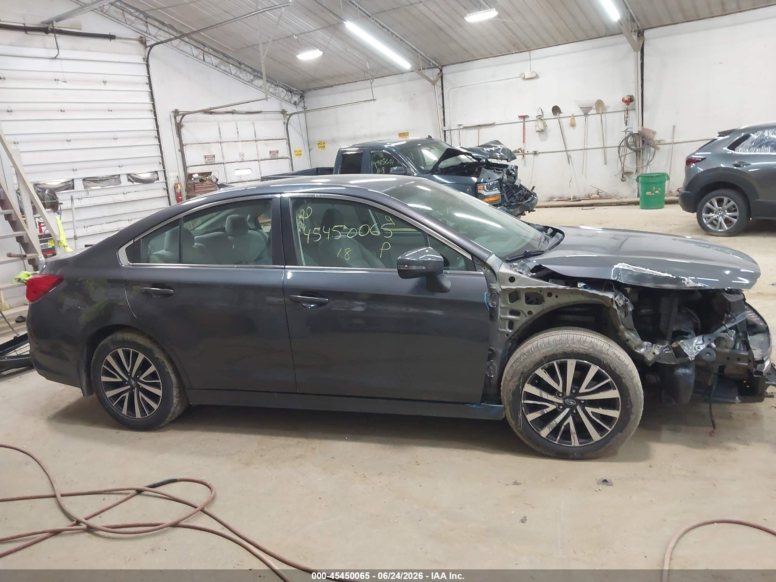 2018 Subaru Legacy 2.5i Premium Gray vin: 4S3BNAF67J3046209