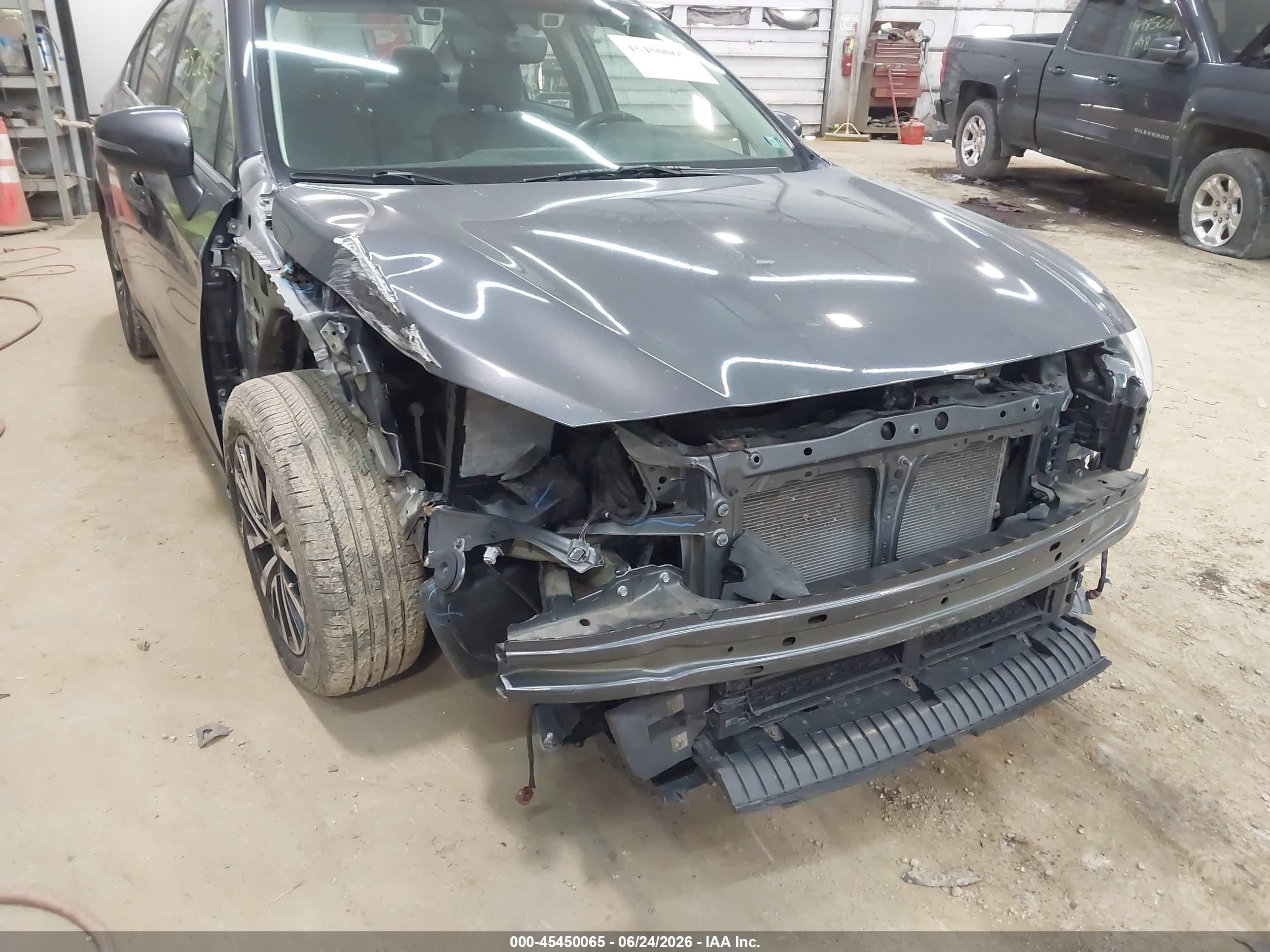 2018 Subaru Legacy 2.5i Premium Gray vin: 4S3BNAF67J3046209