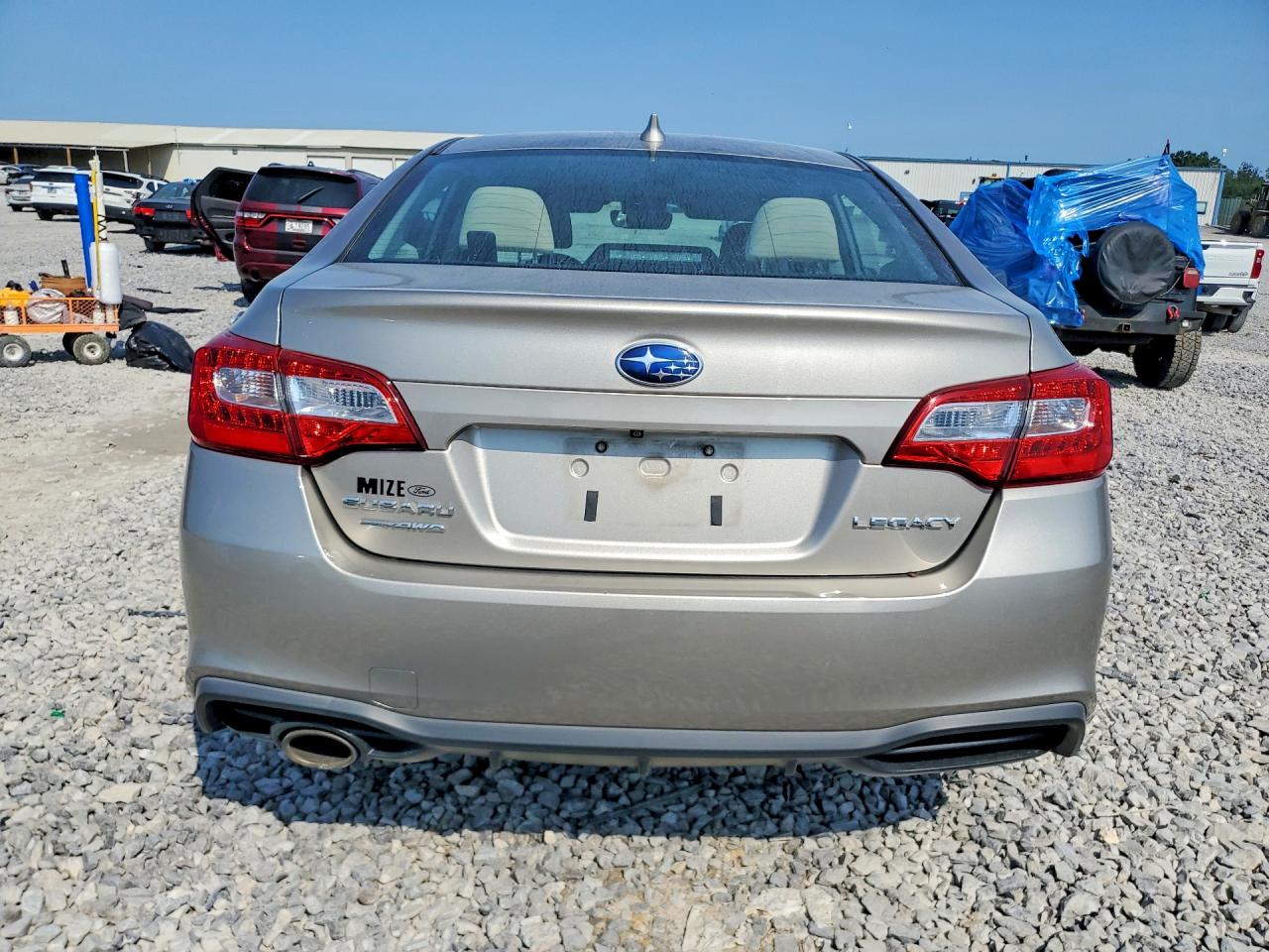 2019 Subaru Legacy 2.5i Premium Бежевый vin: 4S3BNAF67K3031811