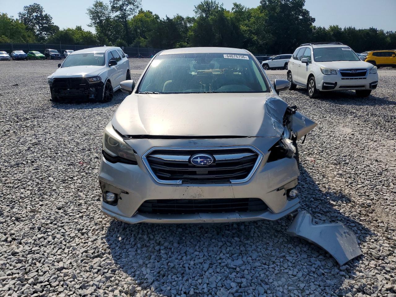 2019 Subaru Legacy 2.5i Premium Бежевый vin: 4S3BNAF67K3031811