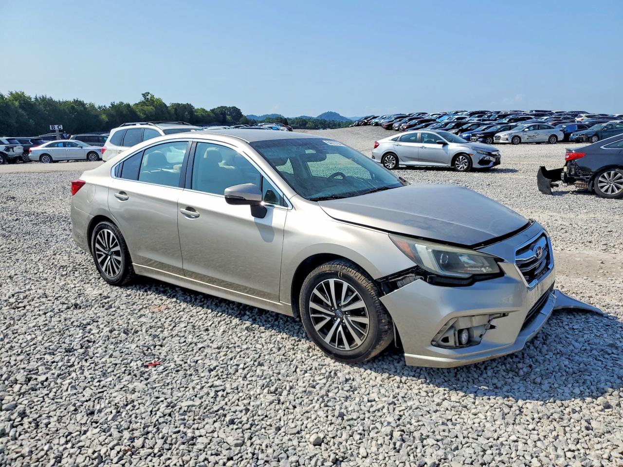 2019 Subaru Legacy 2.5i Premium Бежевый vin: 4S3BNAF67K3031811