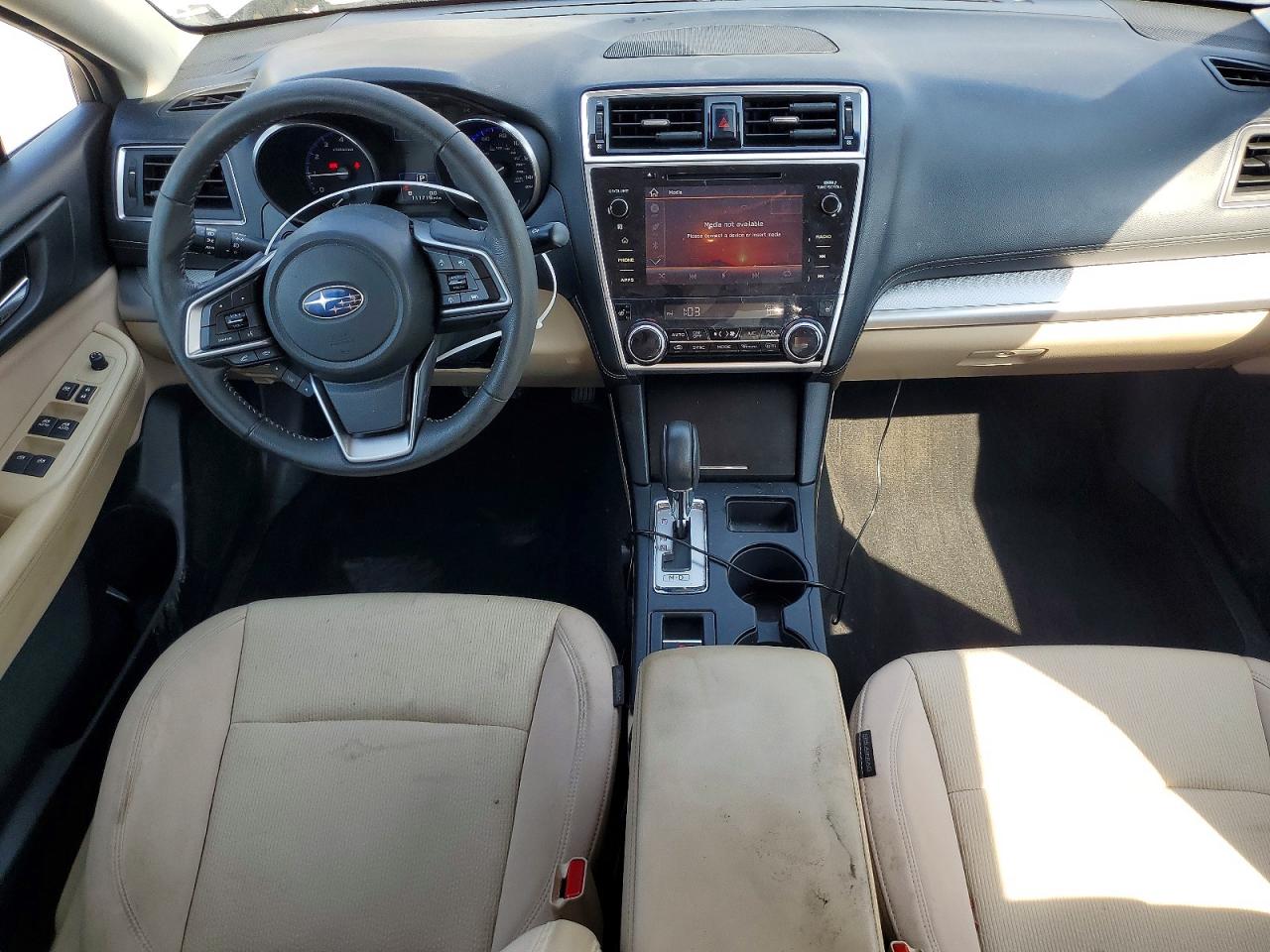 2019 Subaru Legacy 2.5i Premium Бежевый vin: 4S3BNAF67K3031811