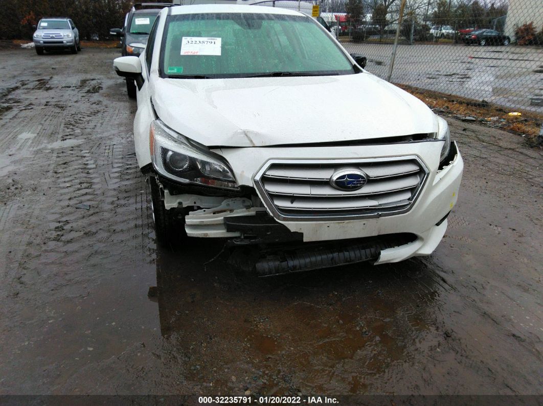 2017 Subaru Legacy Premium Белый vin: 4S3BNAF68H3022768