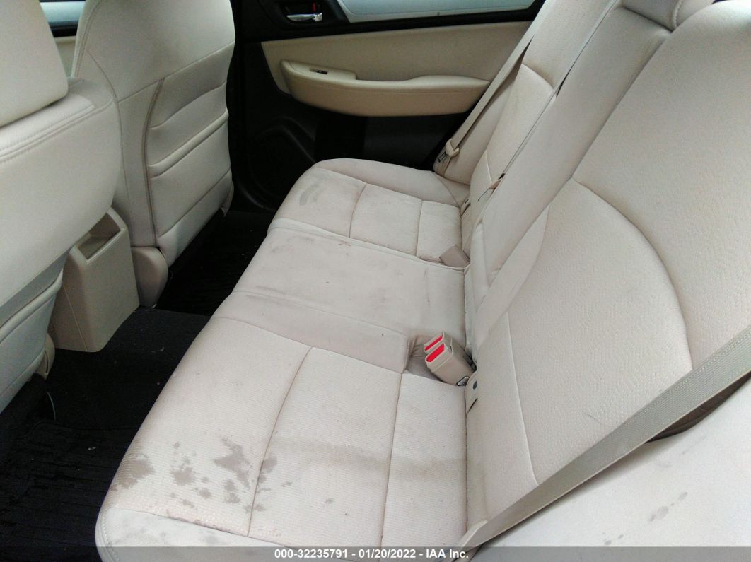 2017 Subaru Legacy Premium Белый vin: 4S3BNAF68H3022768
