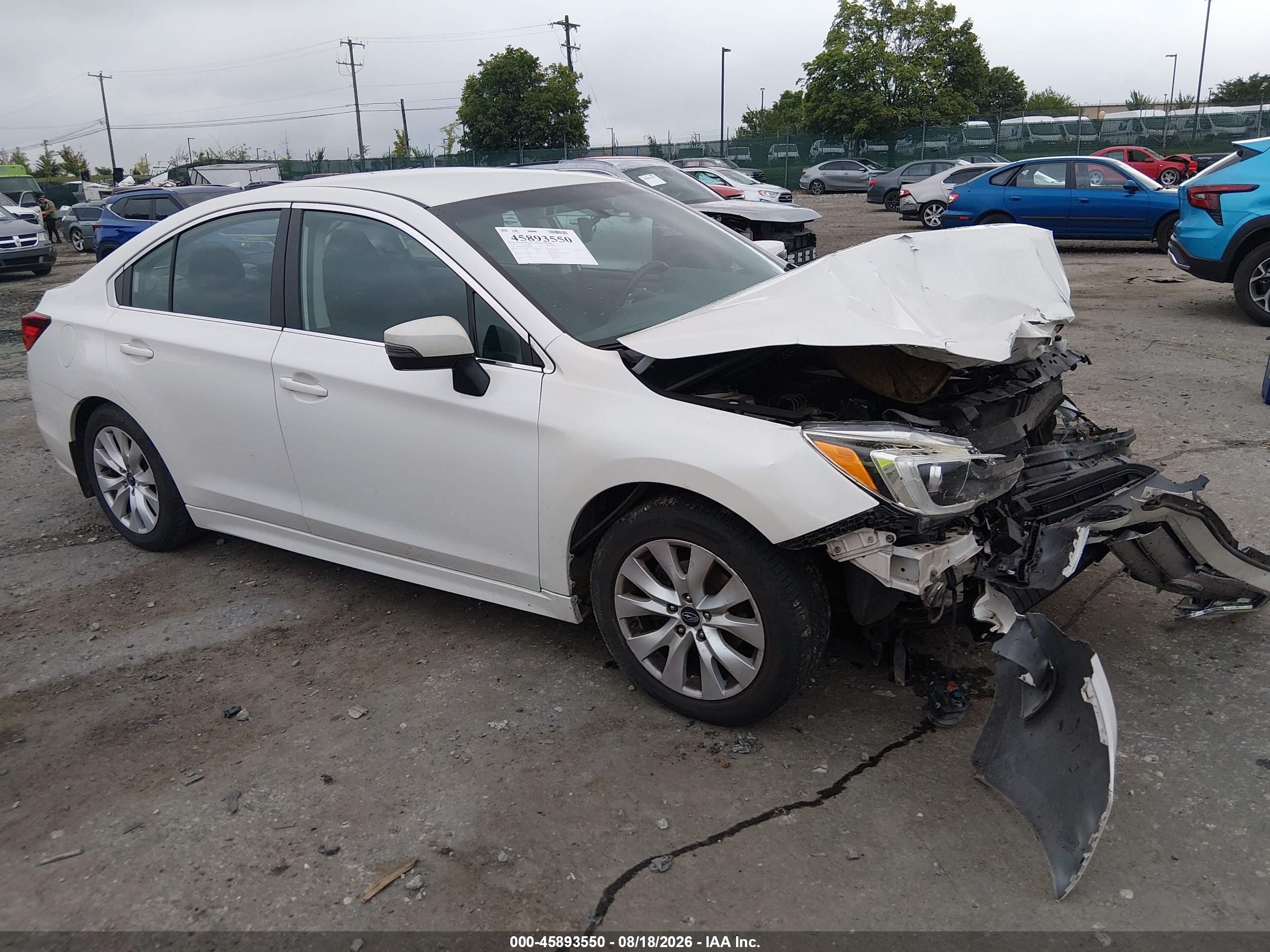 2015 Subaru Legacy 2.5i Premium Белый vin: 4S3BNAF69F3060796
