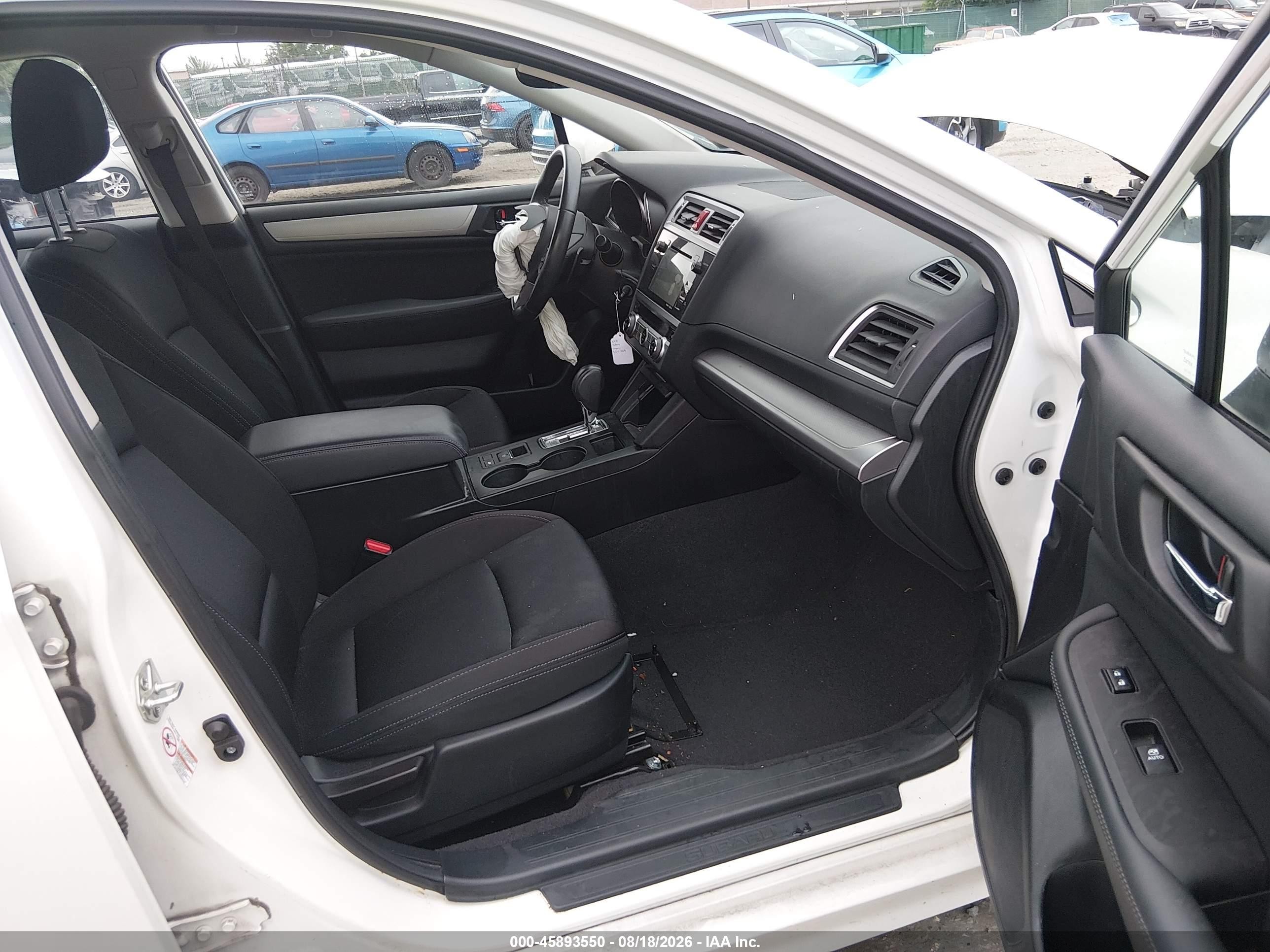 2015 Subaru Legacy 2.5i Premium Белый vin: 4S3BNAF69F3060796