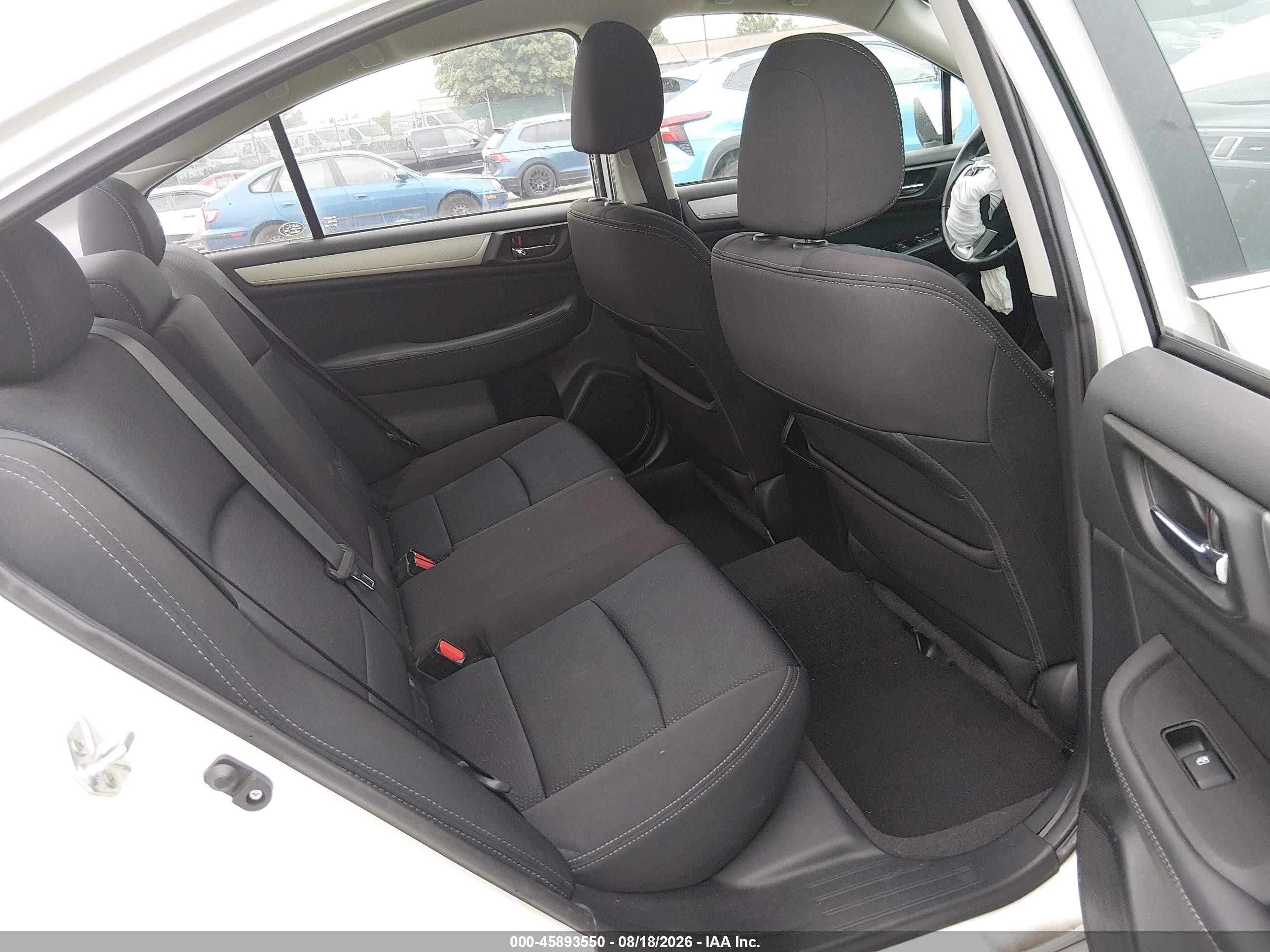 2015 Subaru Legacy 2.5i Premium Белый vin: 4S3BNAF69F3060796