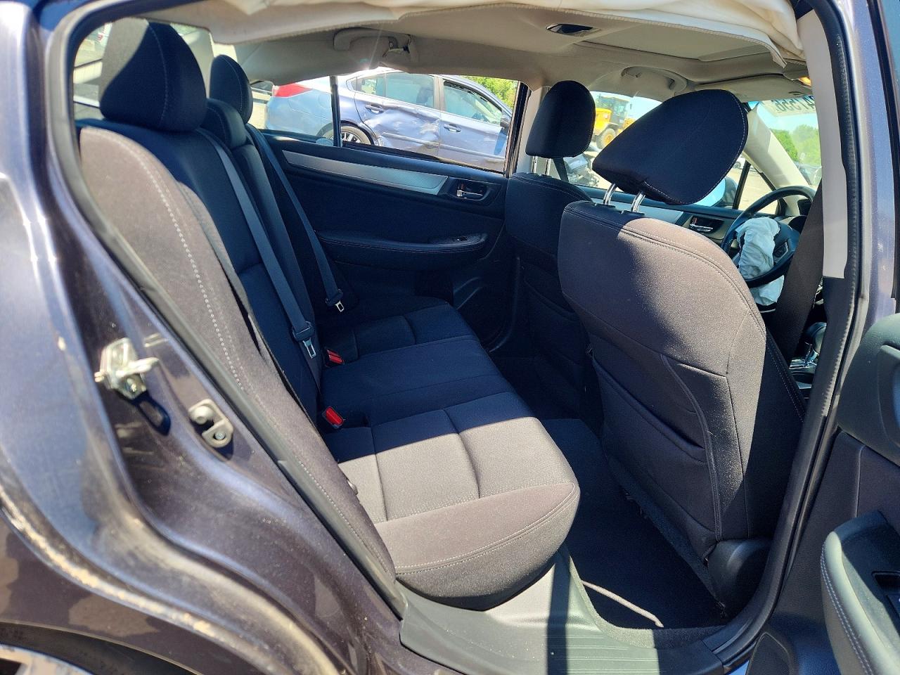 2015 Subaru Legacy 2.5i Premium Gray vin: 4S3BNAH61F3044900