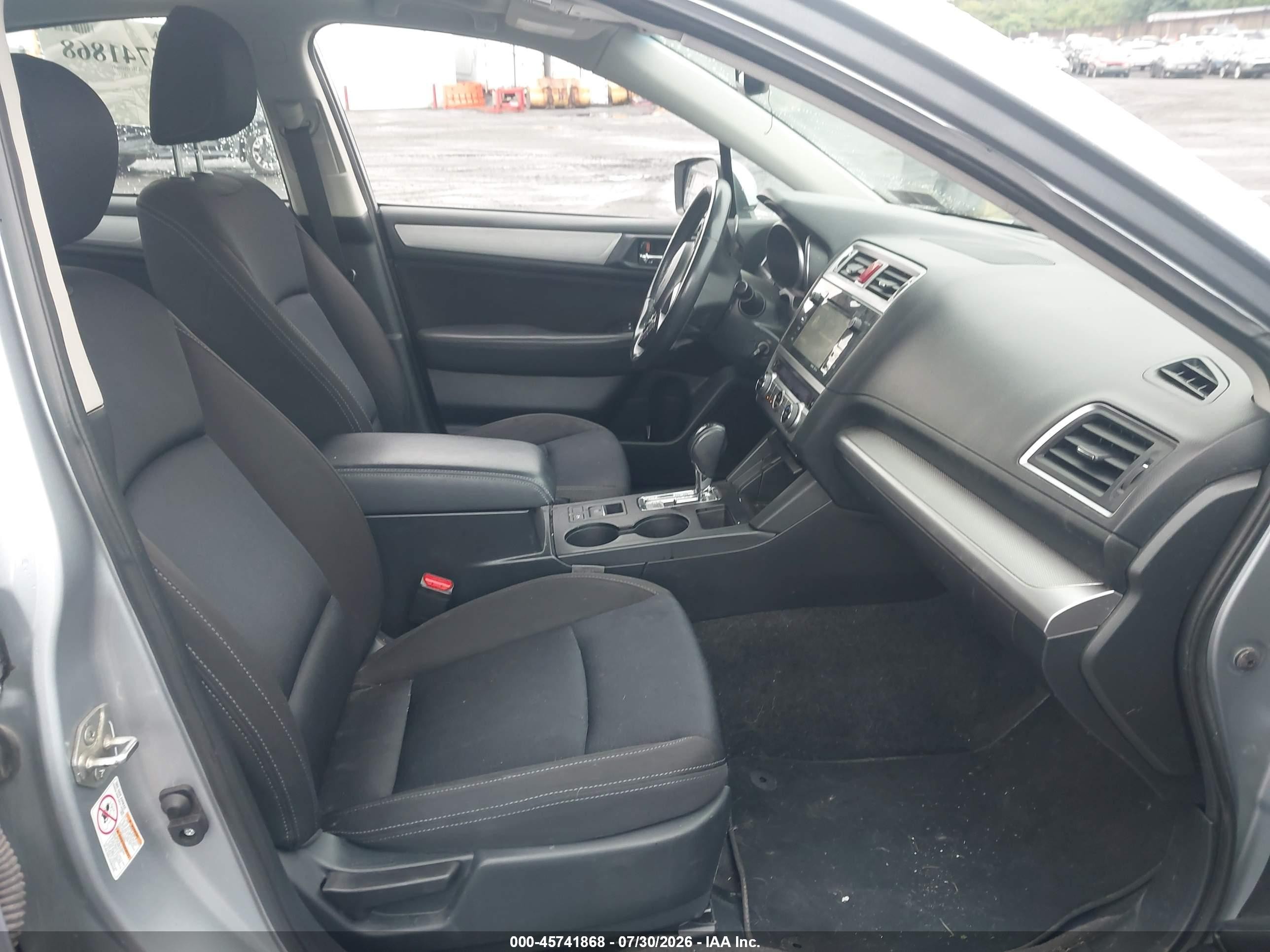 2015 Subaru Legacy 2.5i Premium Silver vin: 4S3BNAH64F3017464