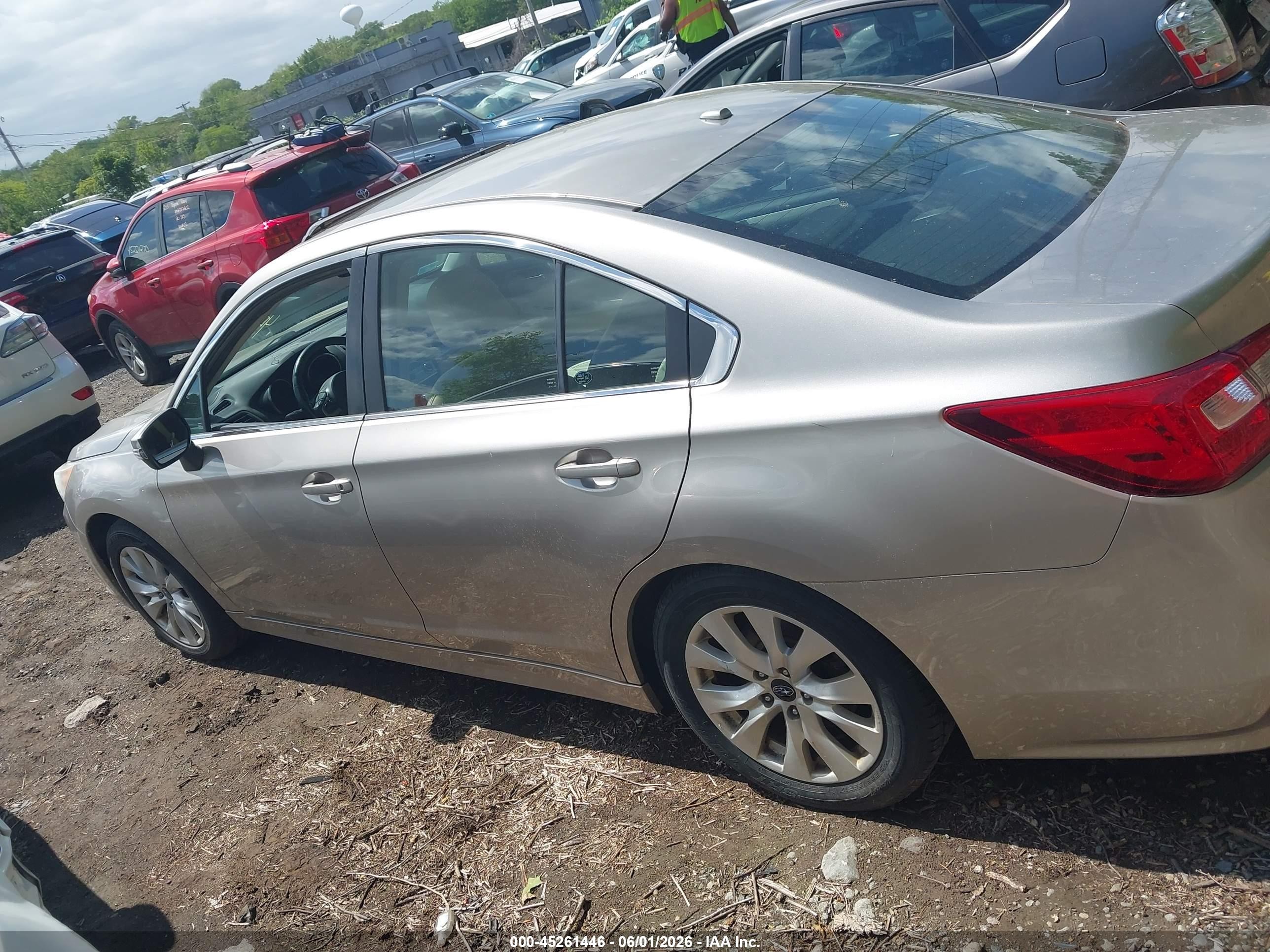 2015 Subaru Legacy 2.5i Premium Серый vin: 4S3BNAH64F3061013