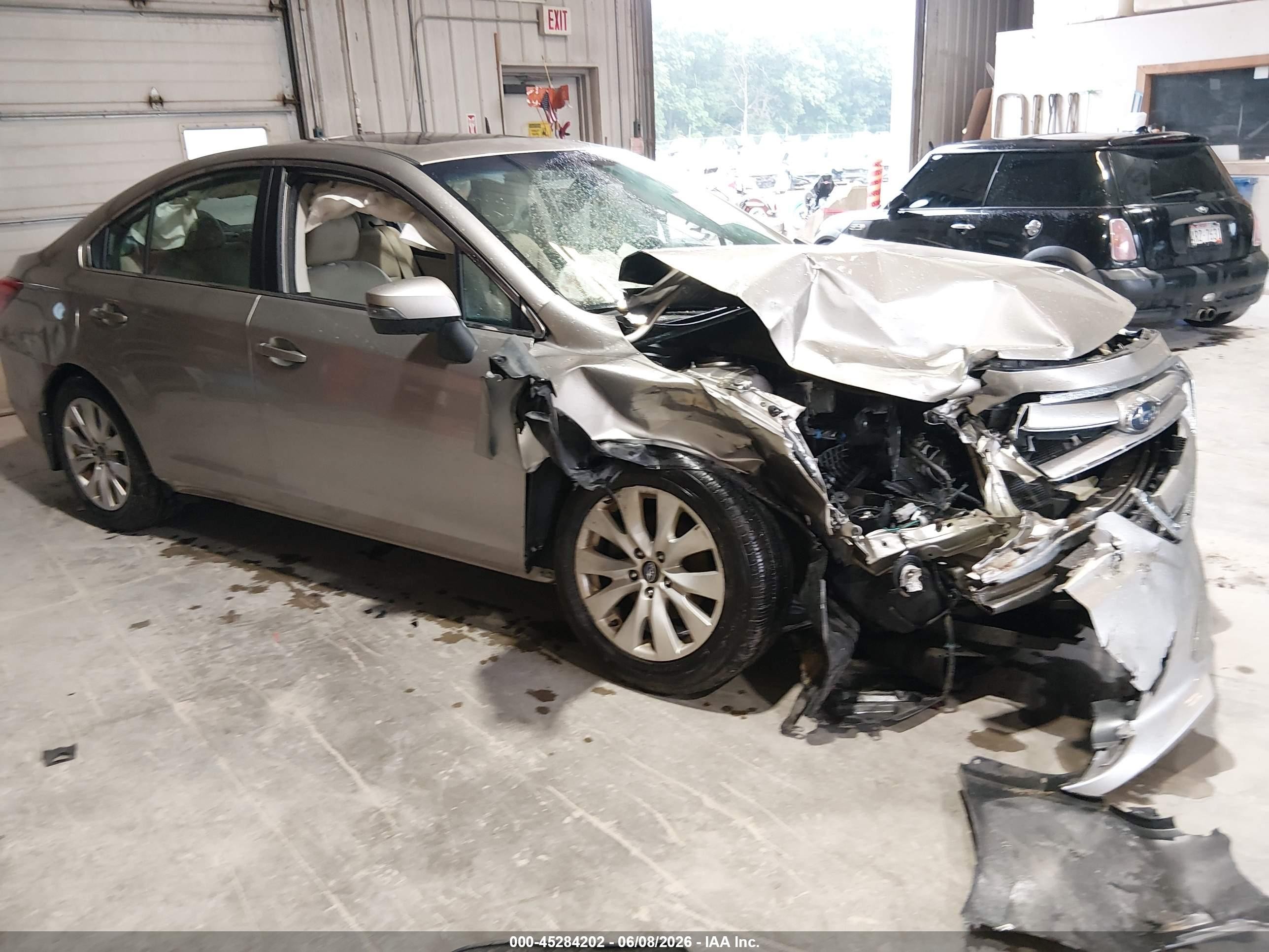 2015 Subaru Legacy 2.5i Premium Beige vin: 4S3BNAH66F3048313