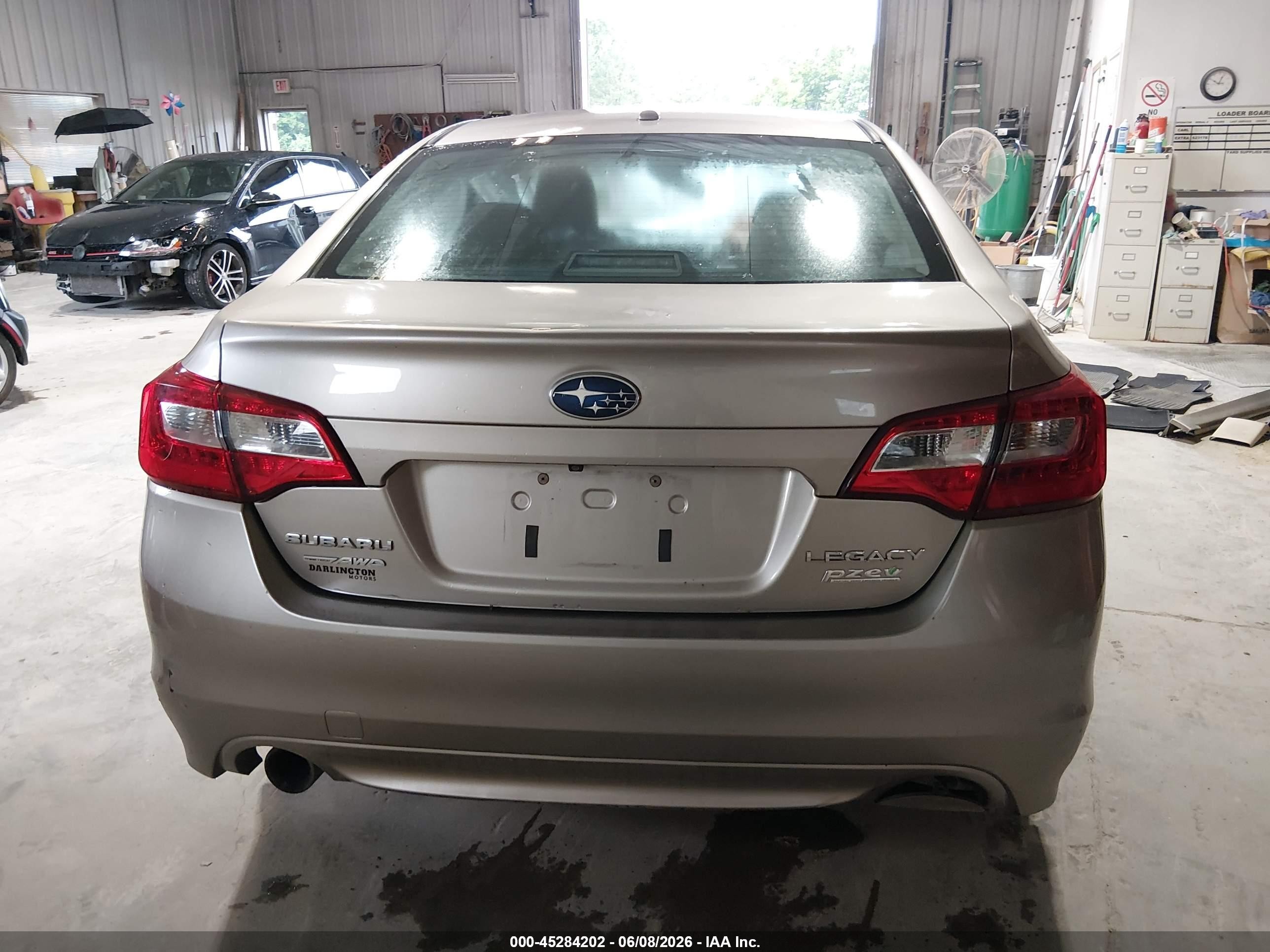 2015 Subaru Legacy 2.5i Premium Beige vin: 4S3BNAH66F3048313
