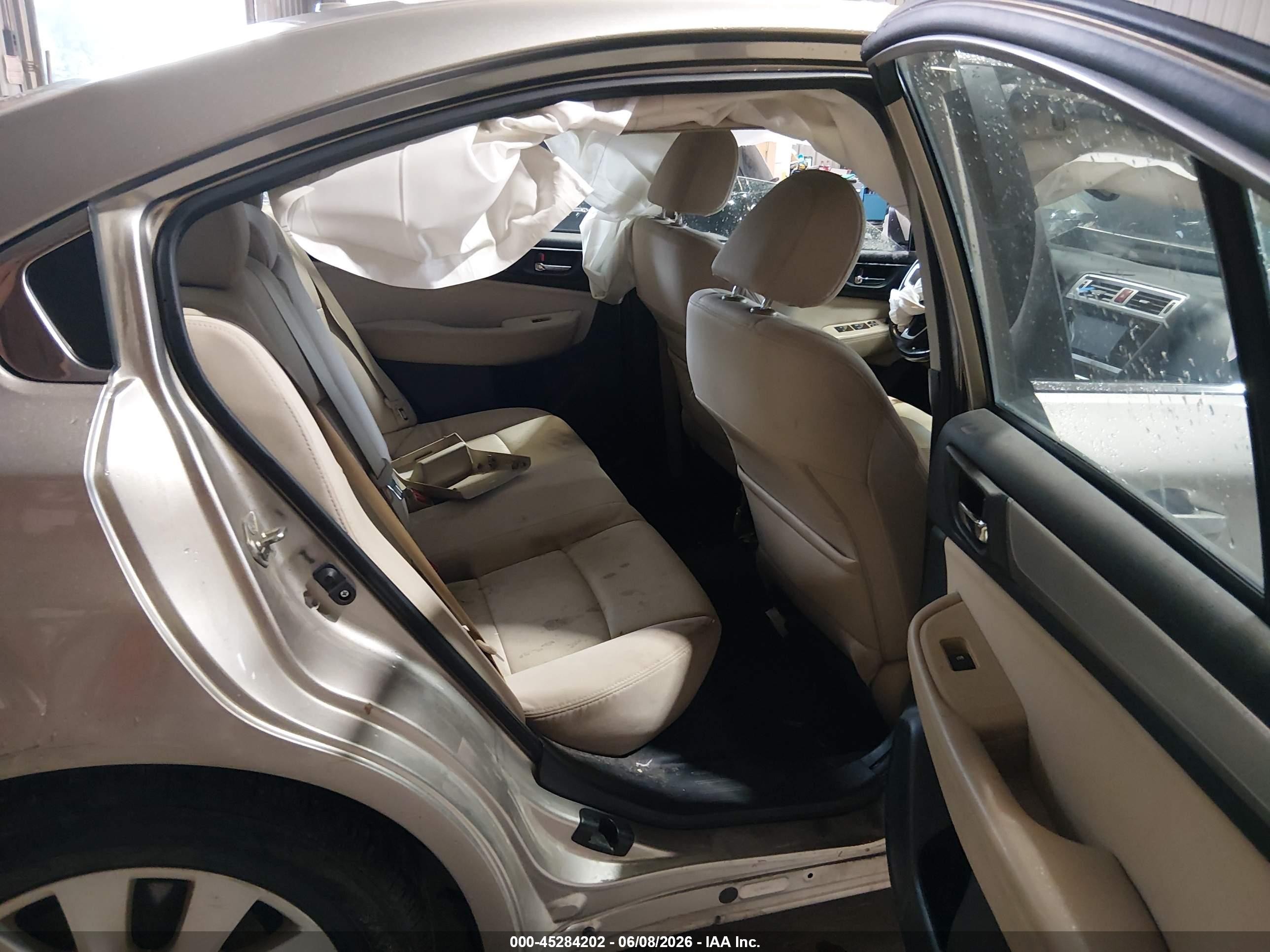 2015 Subaru Legacy 2.5i Premium Beige vin: 4S3BNAH66F3048313