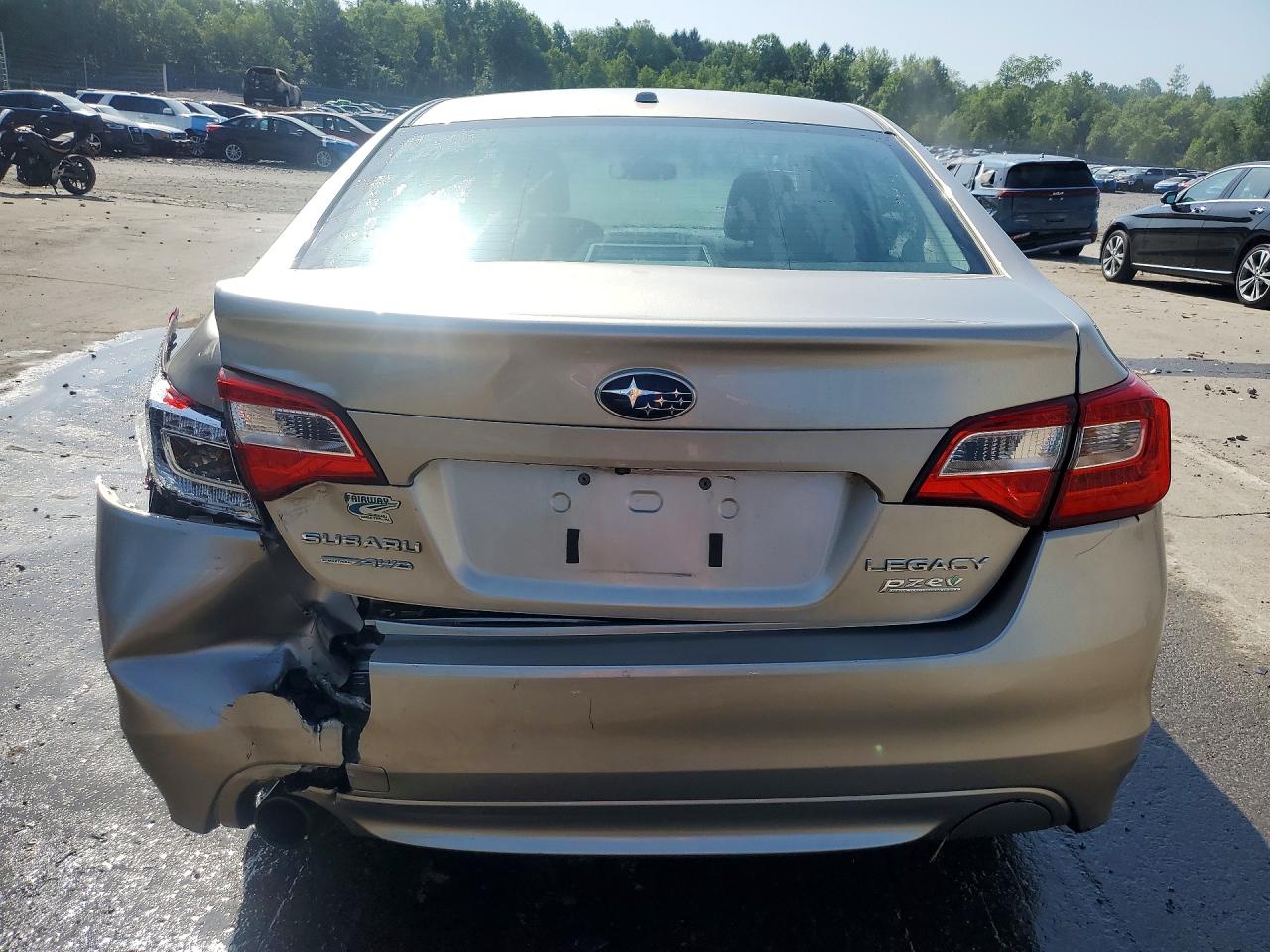 2015 Subaru Legacy 2.5i Premium Gold vin: 4S3BNAH66F3073549