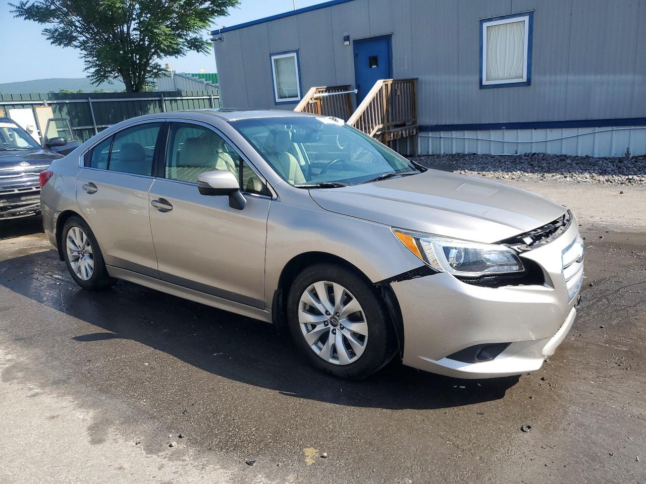 2015 Subaru Legacy 2.5i Premium Gold vin: 4S3BNAH66F3073549