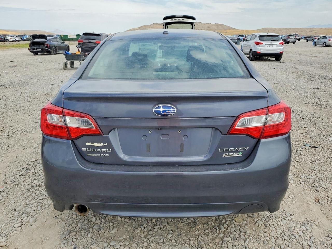 2015 Subaru Legacy 2.5i Premium Синий vin: 4S3BNAH67F3035473