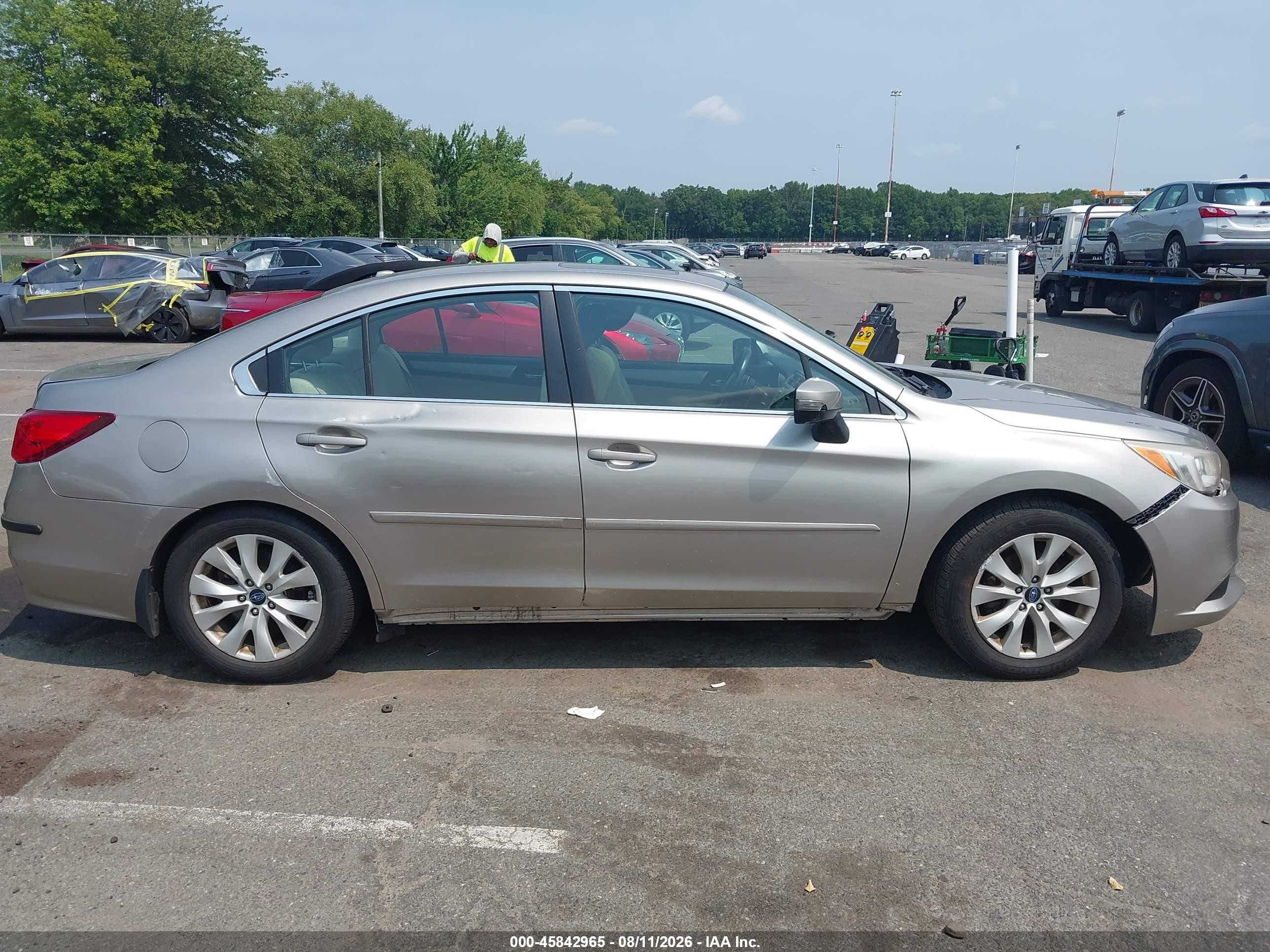 2015 Subaru Legacy 2.5i Premium Beige vin: 4S3BNAH67F3037658
