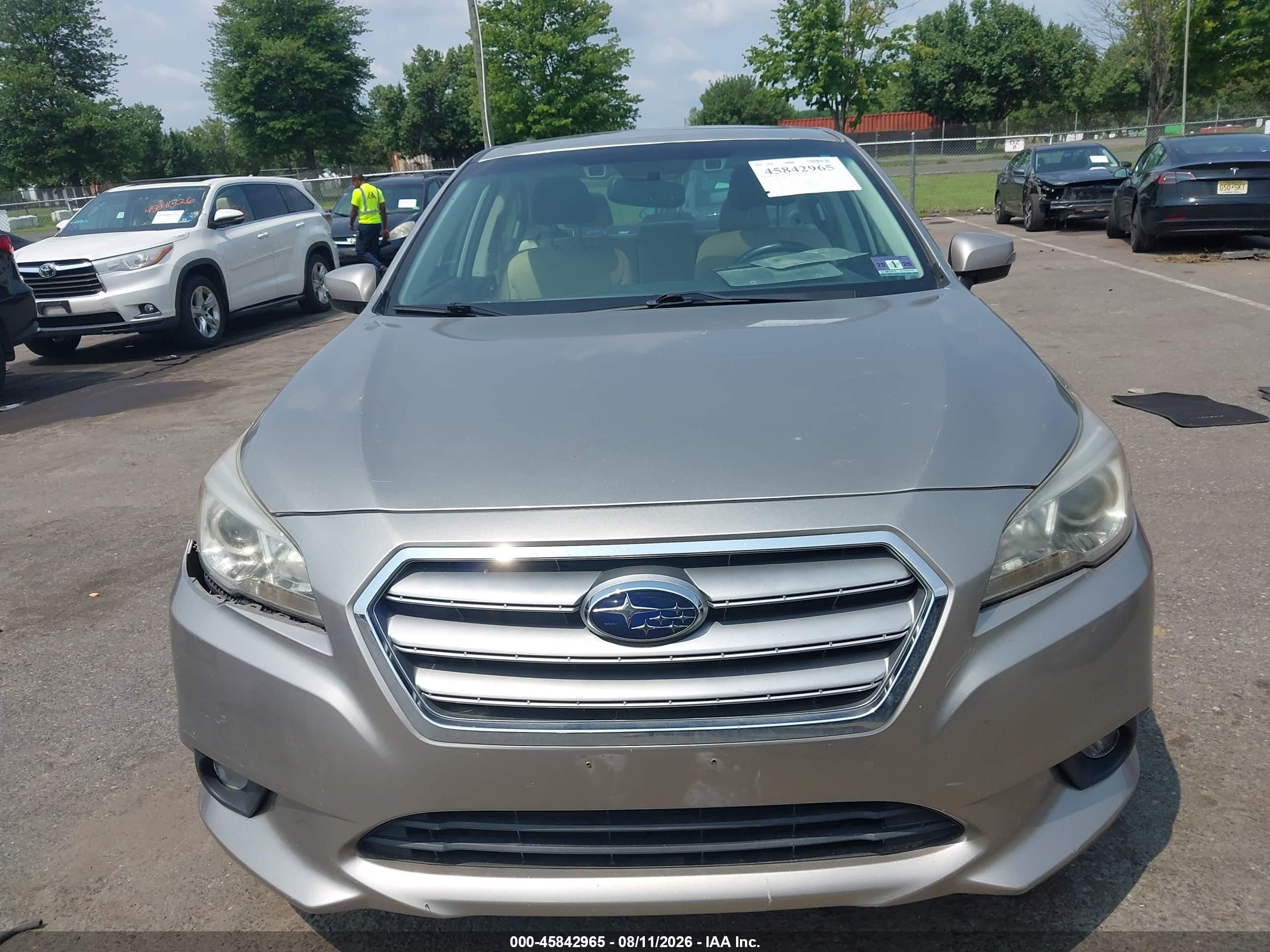 2015 Subaru Legacy 2.5i Premium Beige vin: 4S3BNAH67F3037658